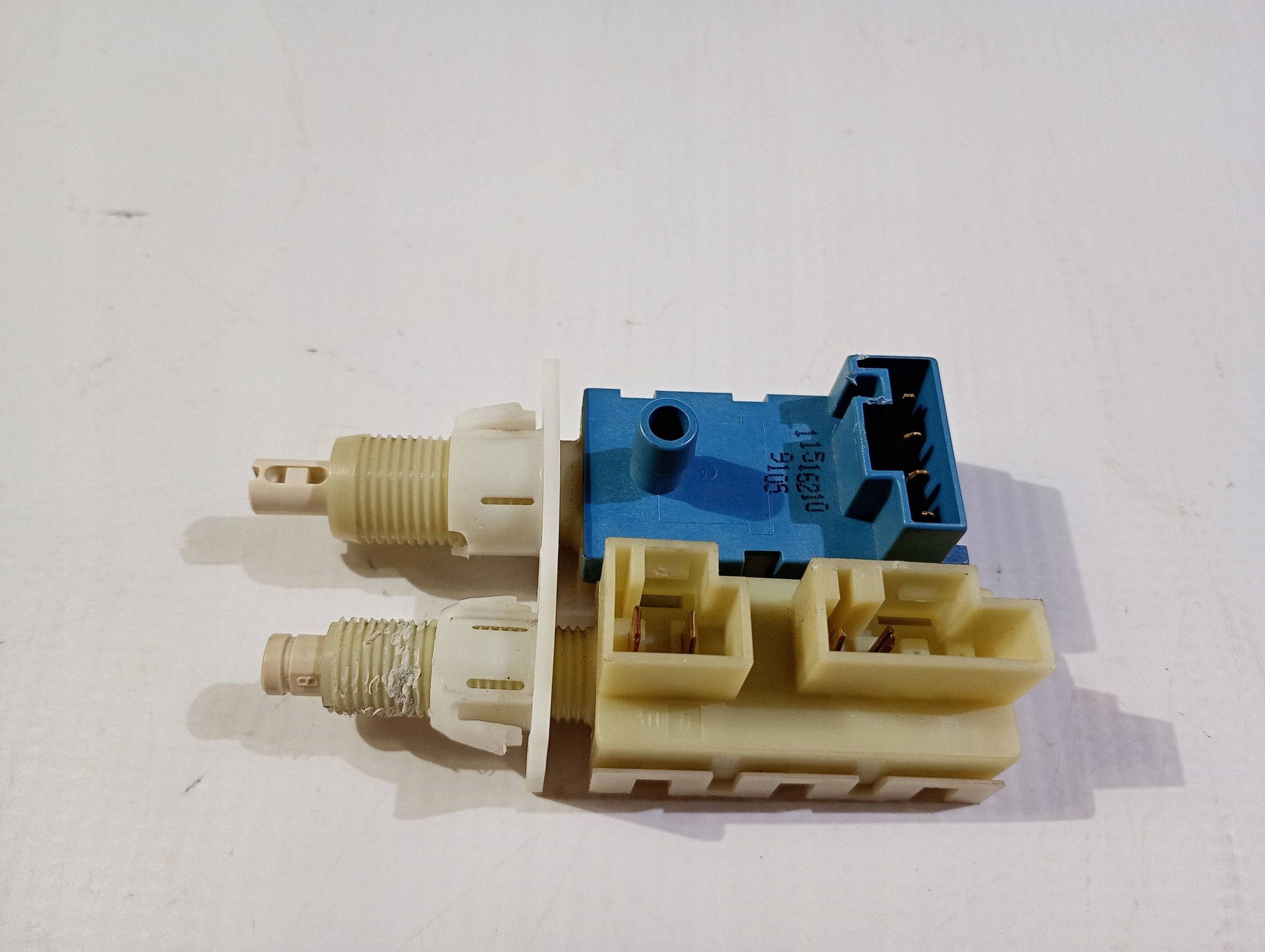 Capteur Module stopu Frein Arrière Chevrolet Corvette C5 1997-2004