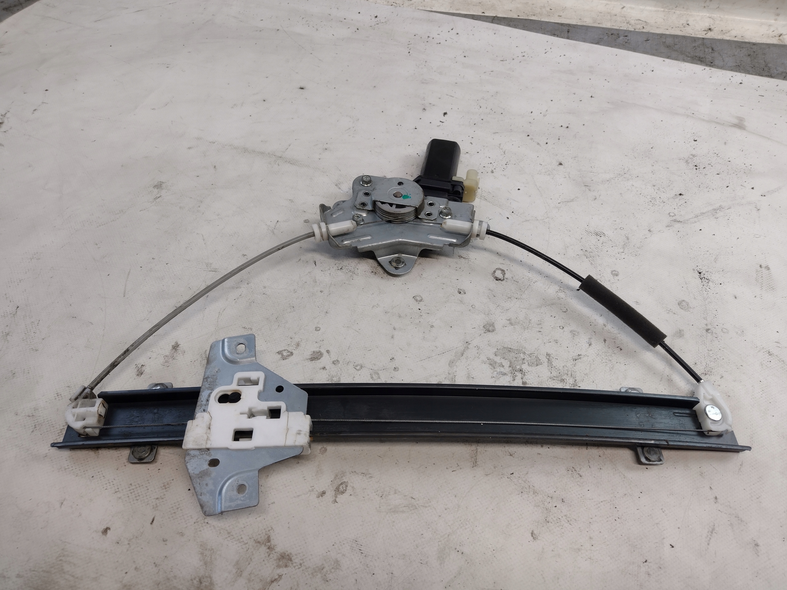 window regulator left front Kia Picanto and 1 lift 5D 1060272