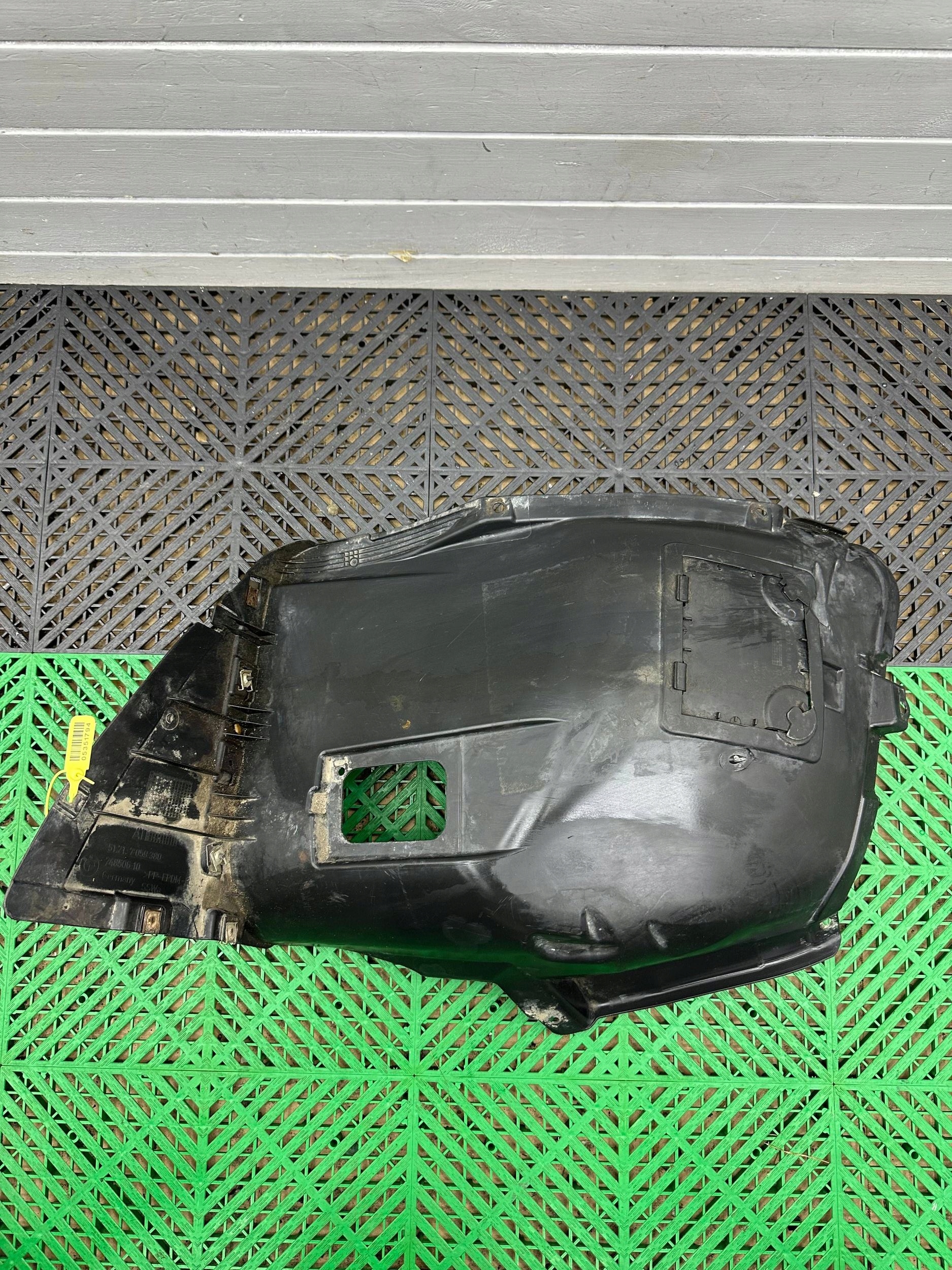 podblatník přední BMW 3 E90 E91 7059380