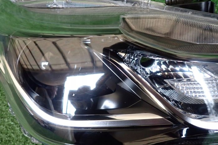 TOYOTA COROLLA E21 sedan 19- light left front front