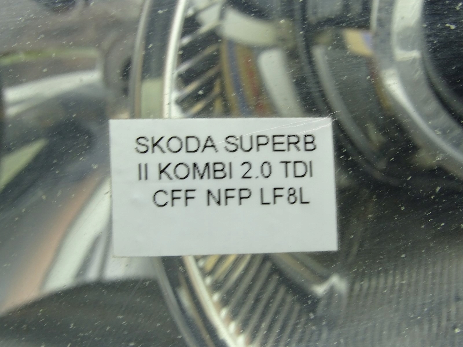 REFLEKTOR light left front front SKODA SUPERB II 3T2941015C