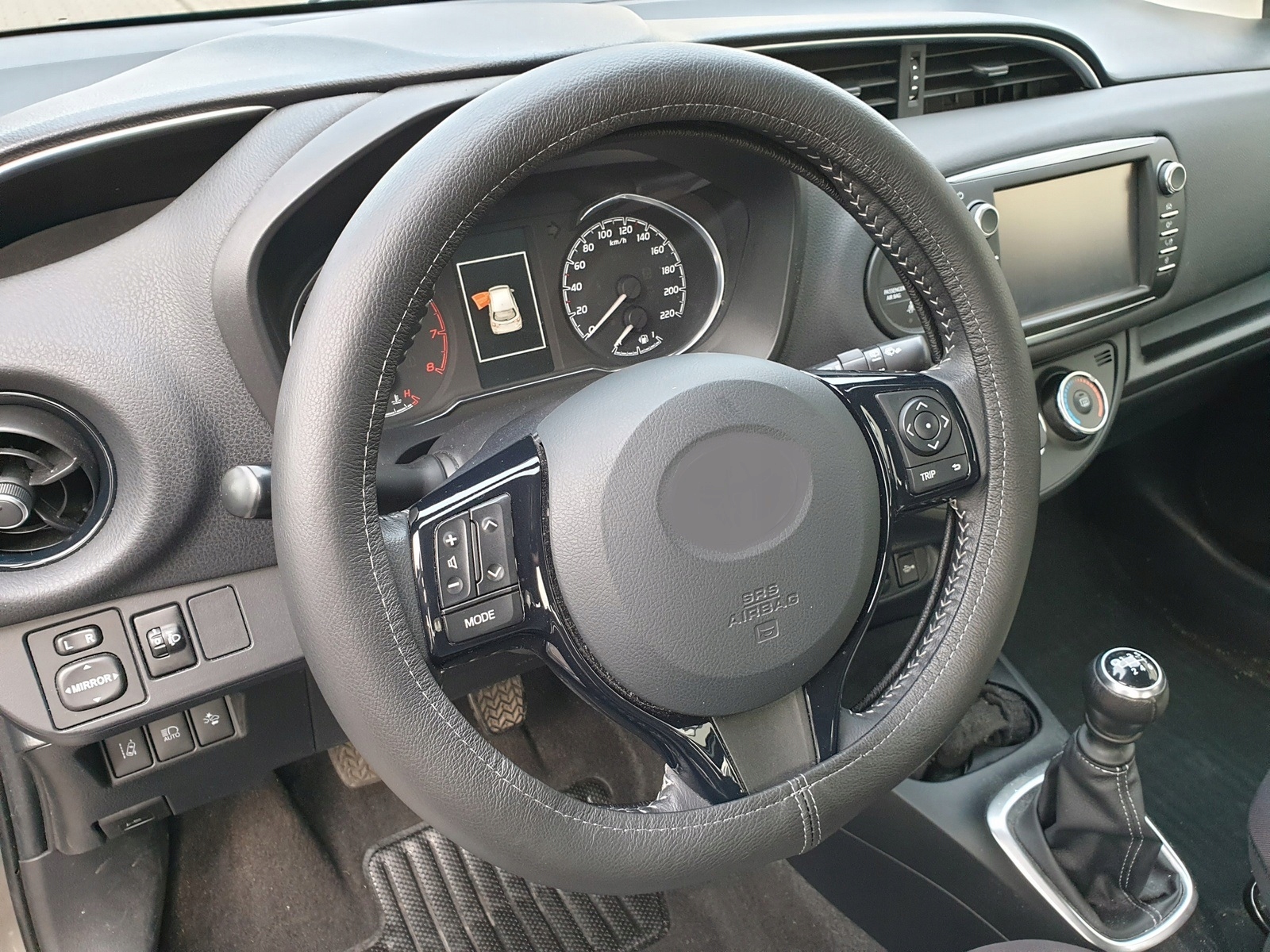 Pokrowiec na kierownice SKÓRA NATURALNA 1KAWAŁEK Numer katalogowy producenta POK/S/G/1/CZ