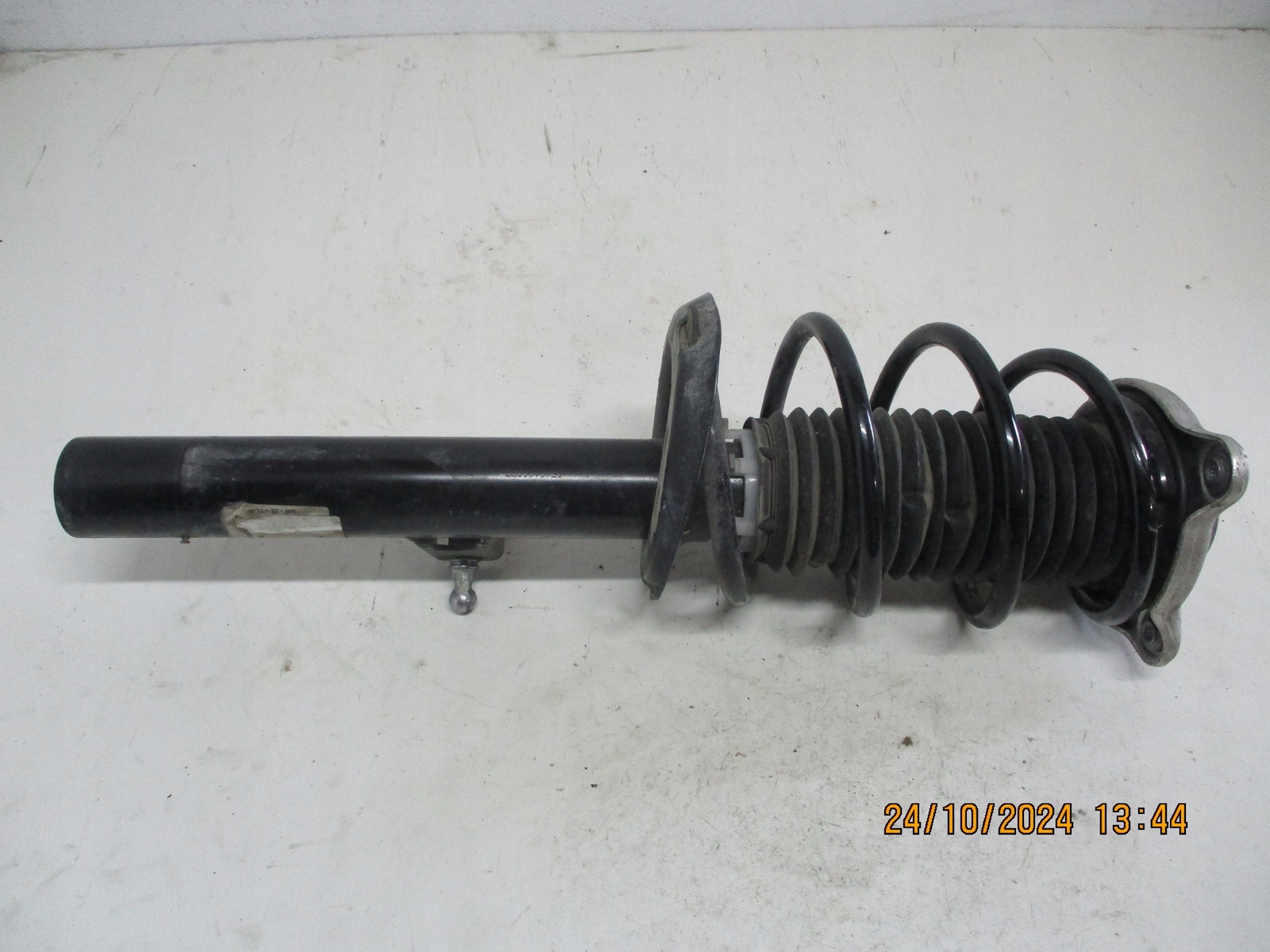 AMOR shock absorber MERCEDES EQA A2433208900 A2433209000 front