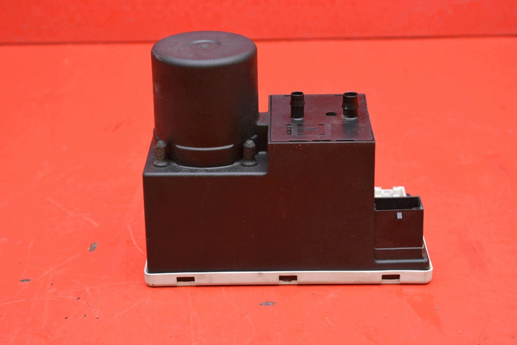 pompa centrale della serratura 8L0862257L AUDI A3 8L 3D HB 96-00
