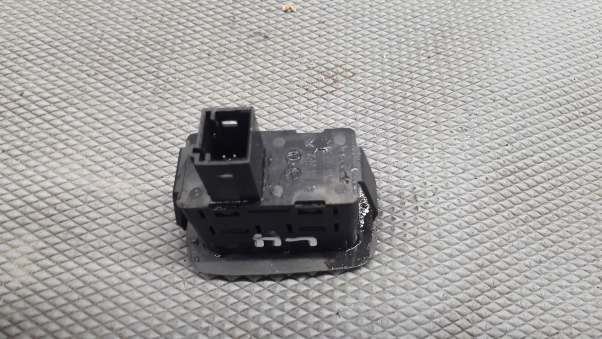 96639378ZD citroen c4 picasso przelacznik szyb Numer katalogowy części 96639378ZD