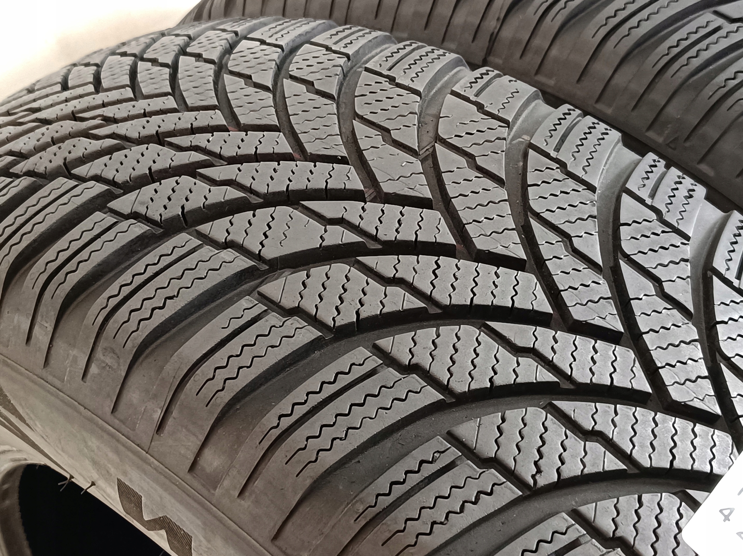 2x Firestone Winterhawk 4 215/65 R16 2020 Sezon zimowe