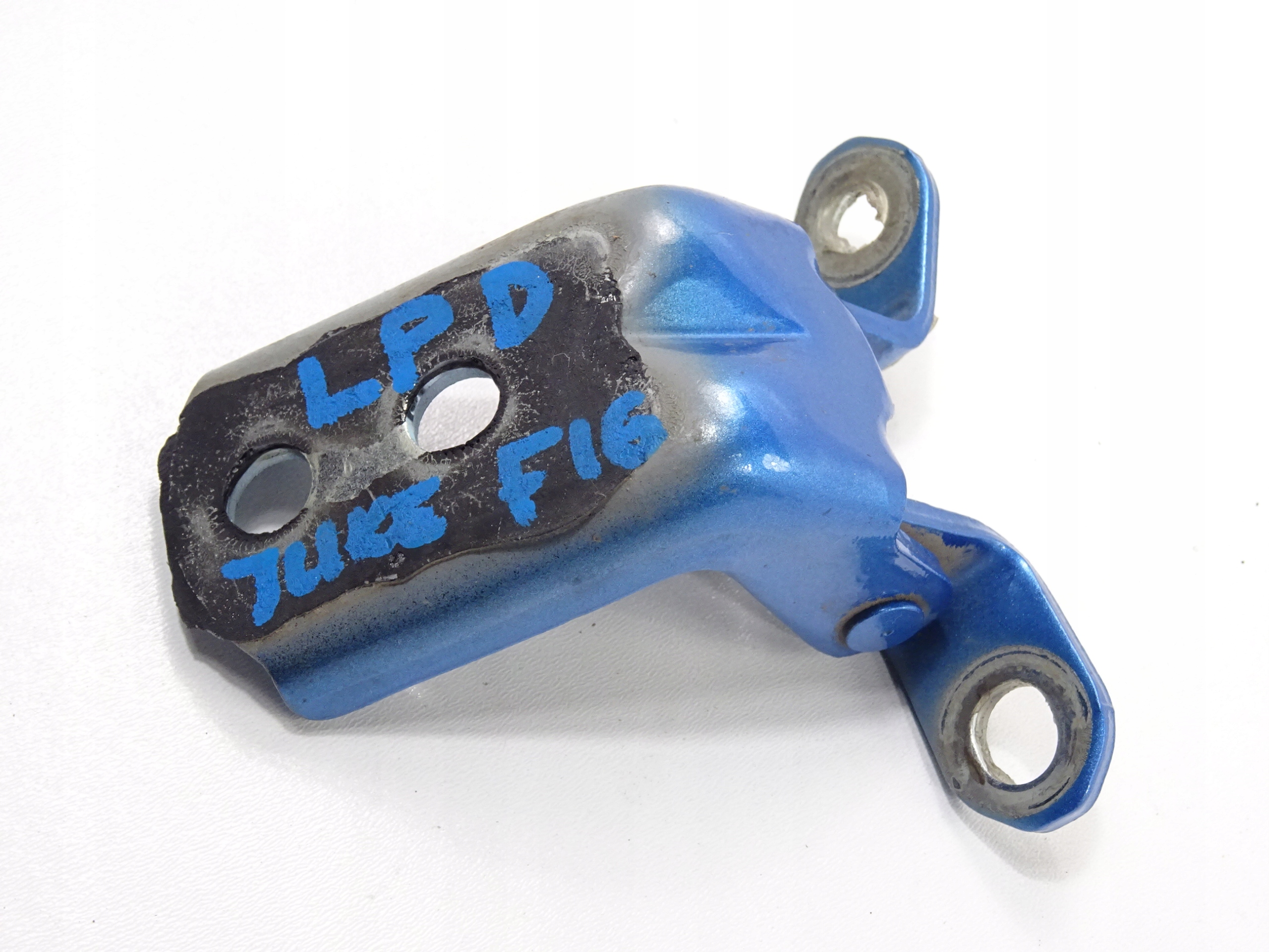 NISSAN JUKE F16 ZAWIAS DRZWI LEWY PRZÓD DOLNY RCA