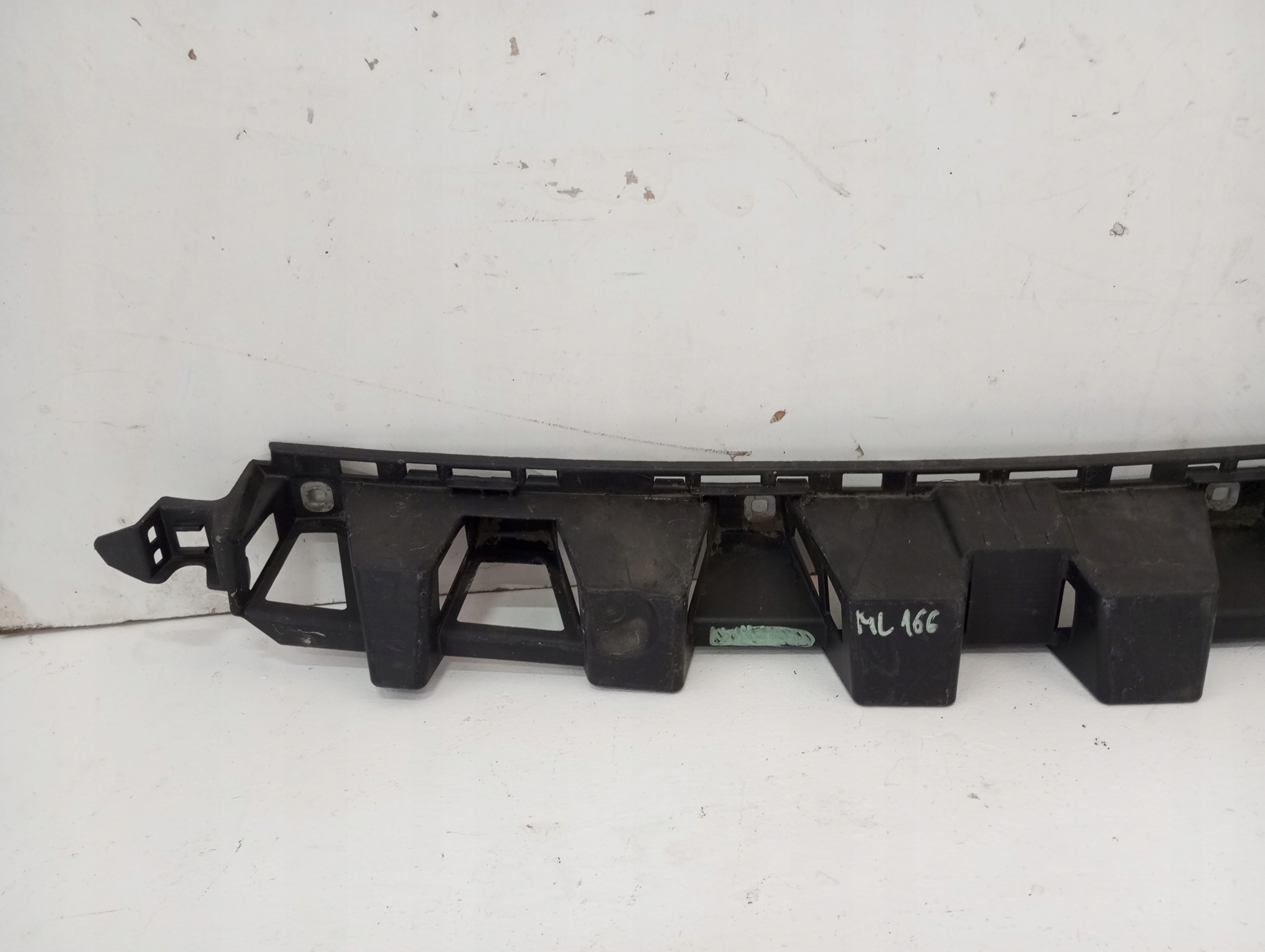 bumper bracket MERCEDES ML166 A1668850165
