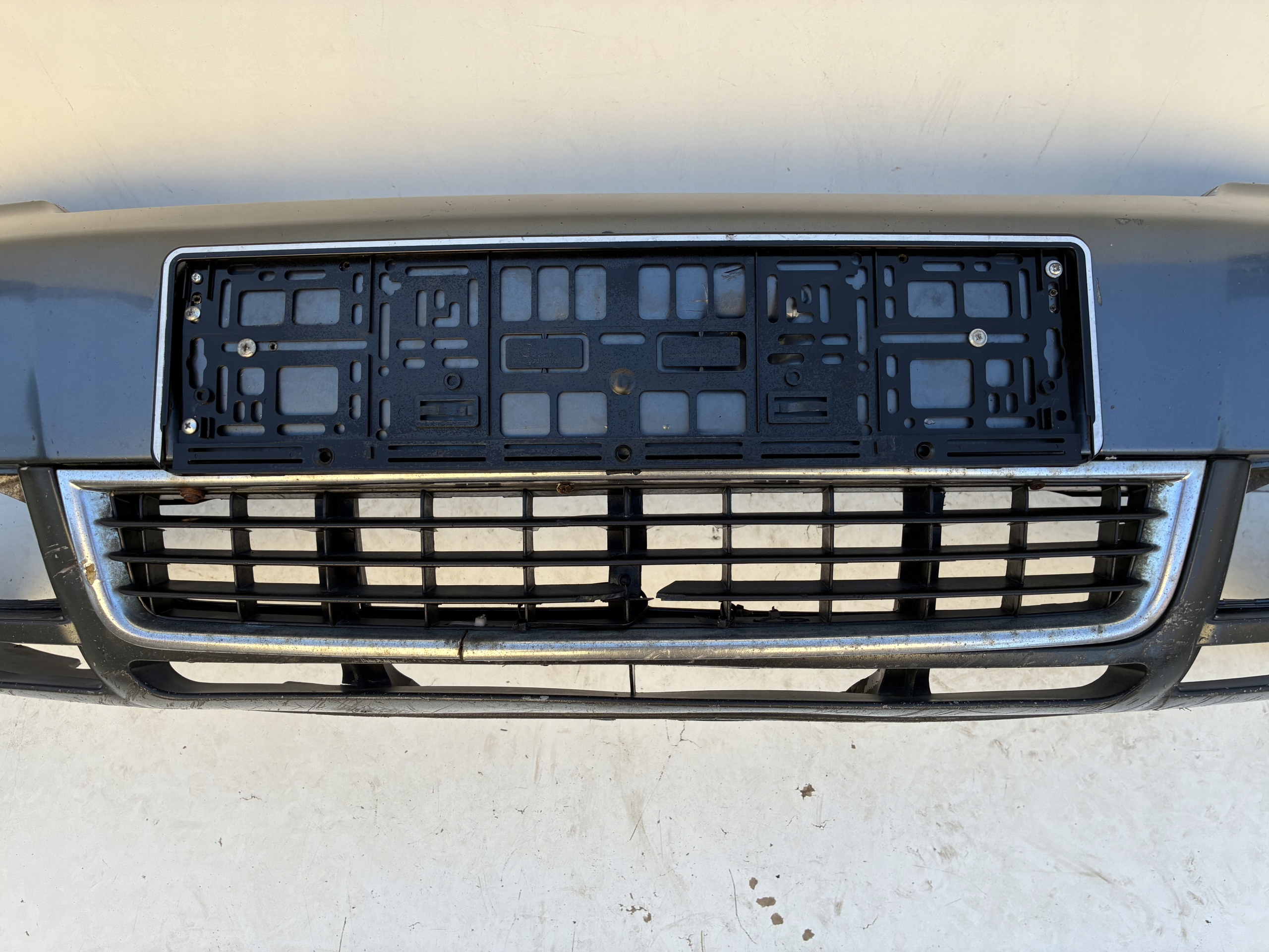 bumper front front Audi A6 C5 Lift LY7L 01-04r. ==OEM==