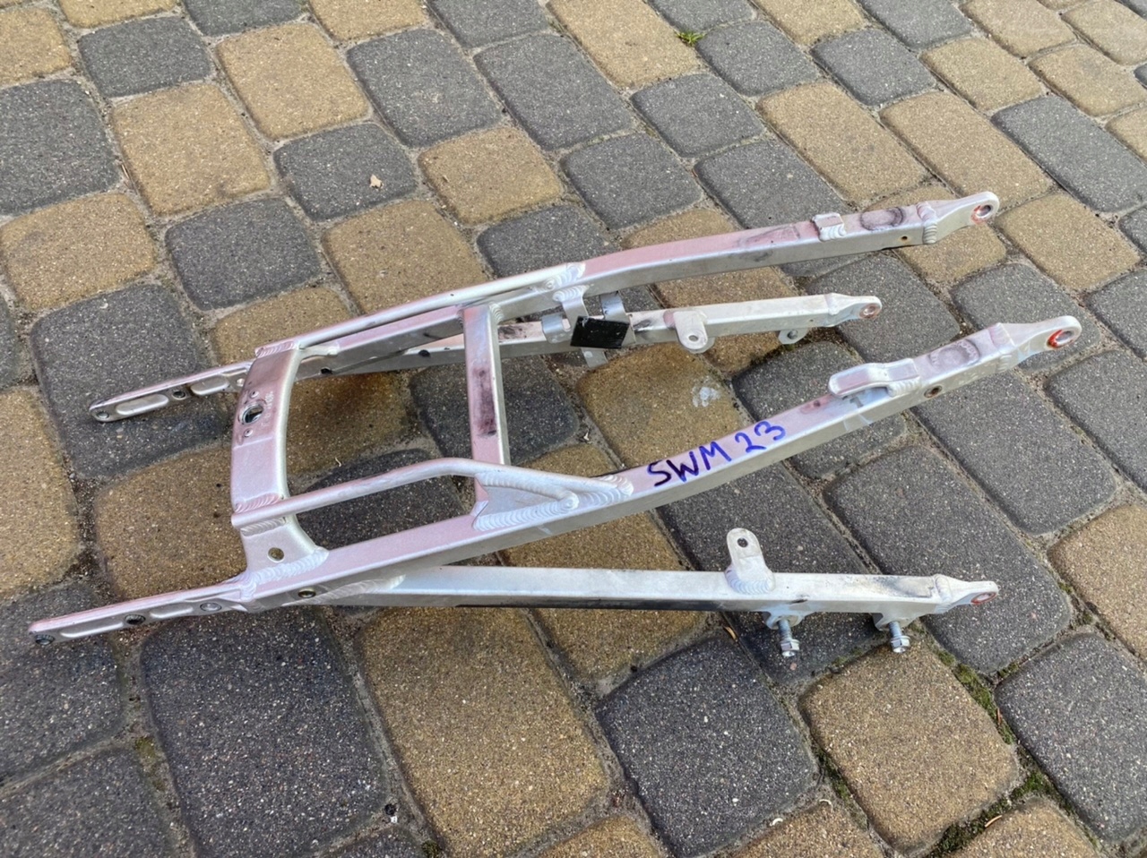 Swm23 - Рама задня стійка SWM RS125R SWM 125
