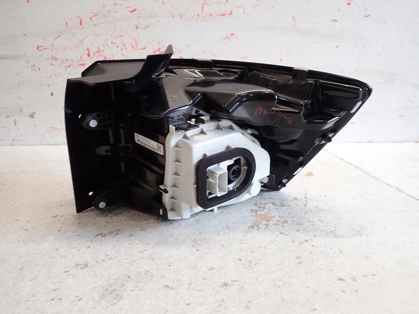 light rear part rear left VW T-CROSS 2018- 2GM945095C