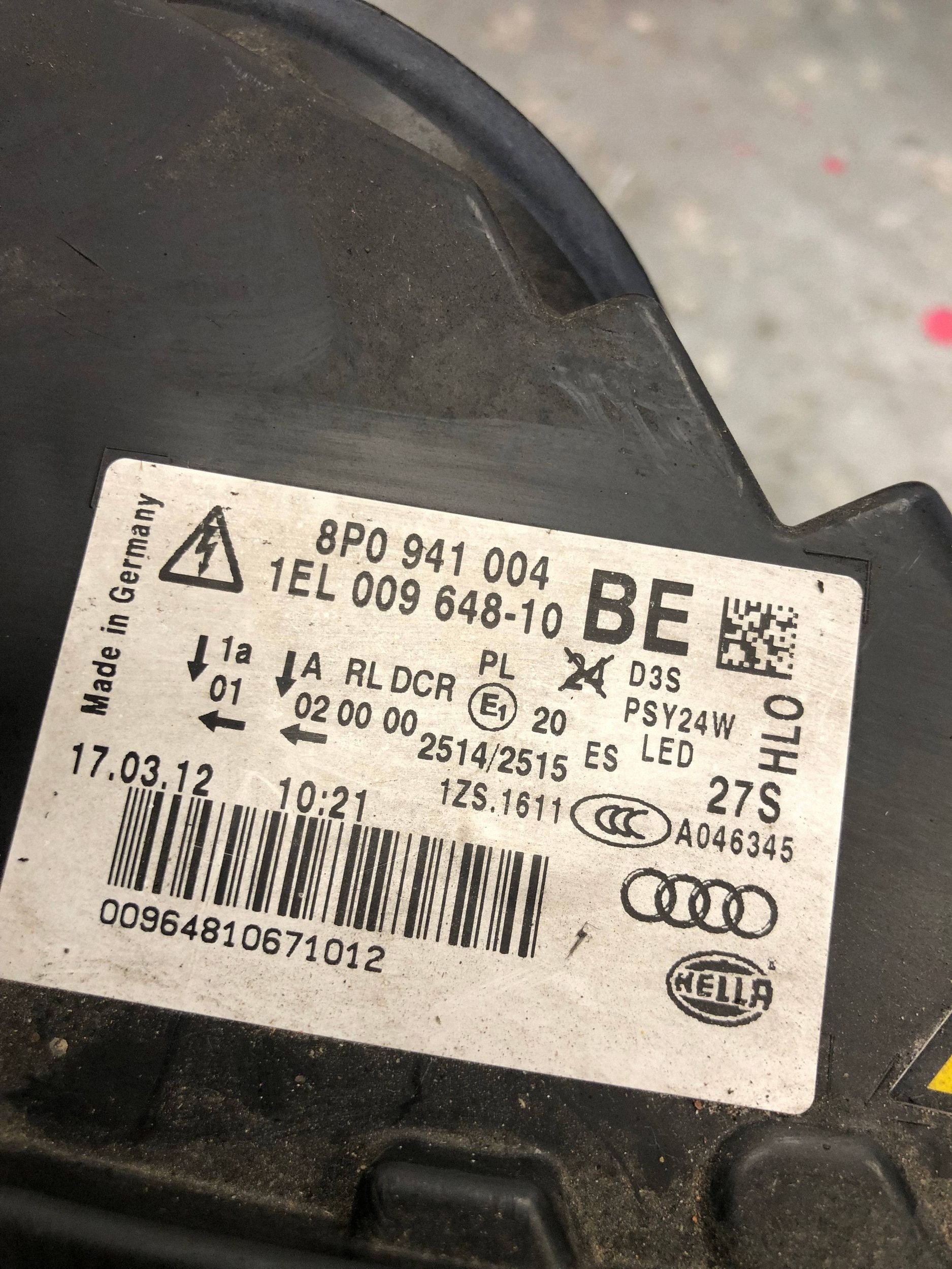 light right front BI-XENON LED AUDI A3 8P LIFT 8P0941004BE