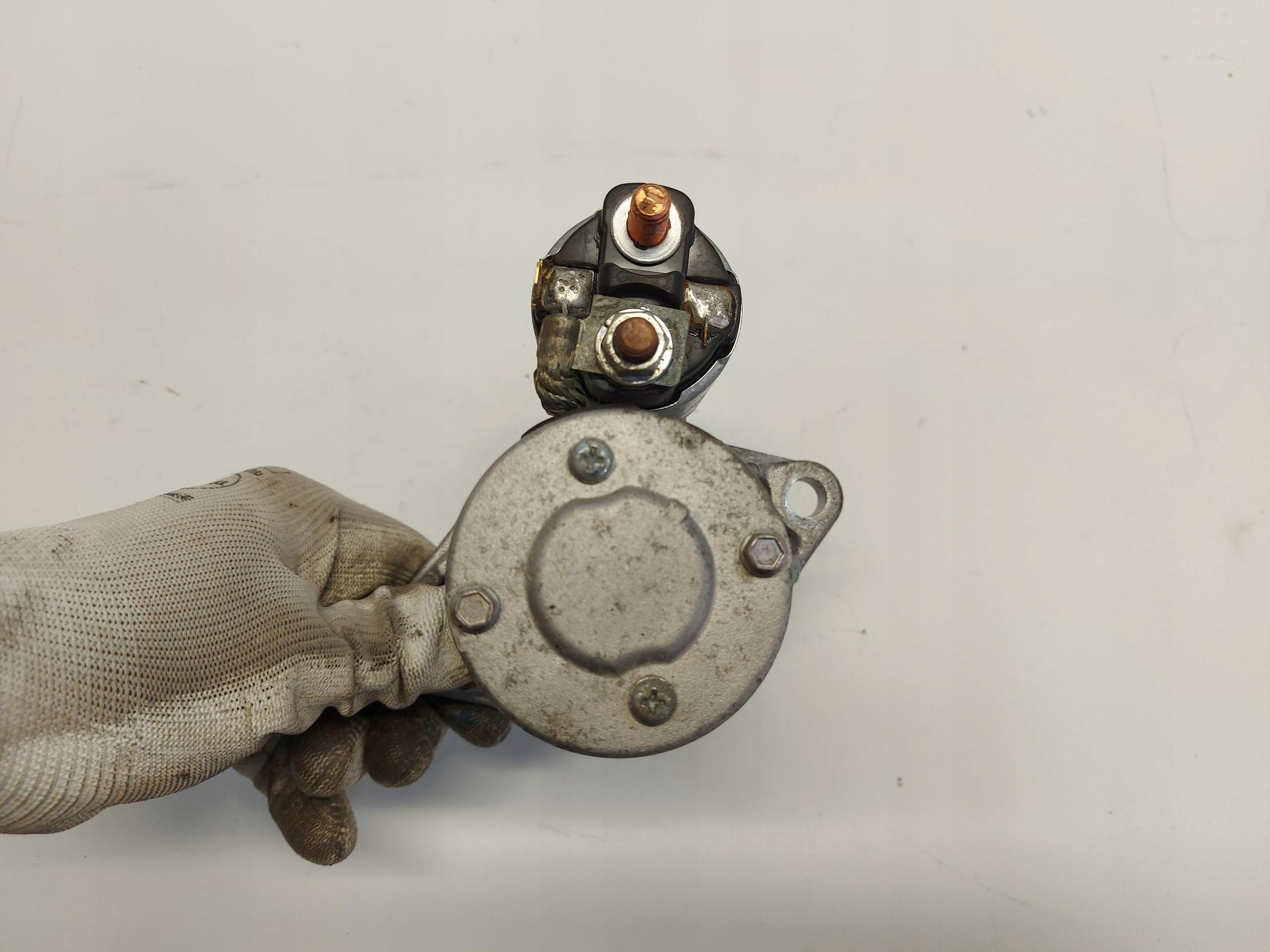 SUBARU Forester V SK LIFT 2.0 B starter 23300AA831