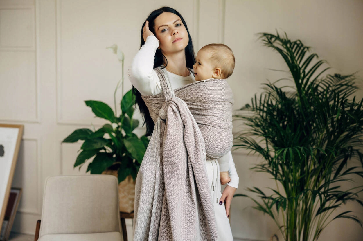 Chusta tkana LennyLamb - Mała Jodełka Almond 3.6m. Marka Lennylamb