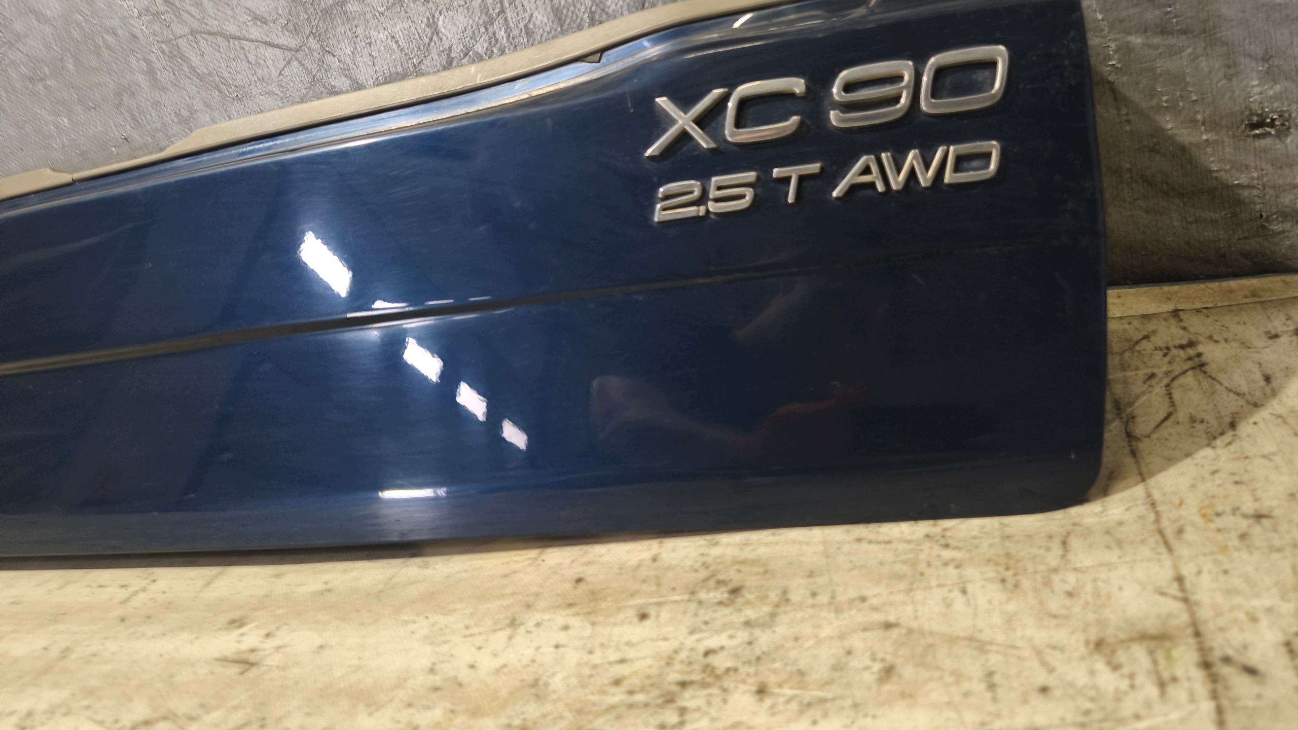 trunk door boot lower BURTA VOLVO XC90 and