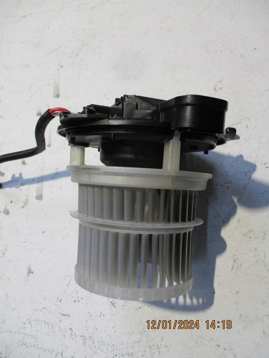 ventilátor topení TOYOTA RAV 4 V