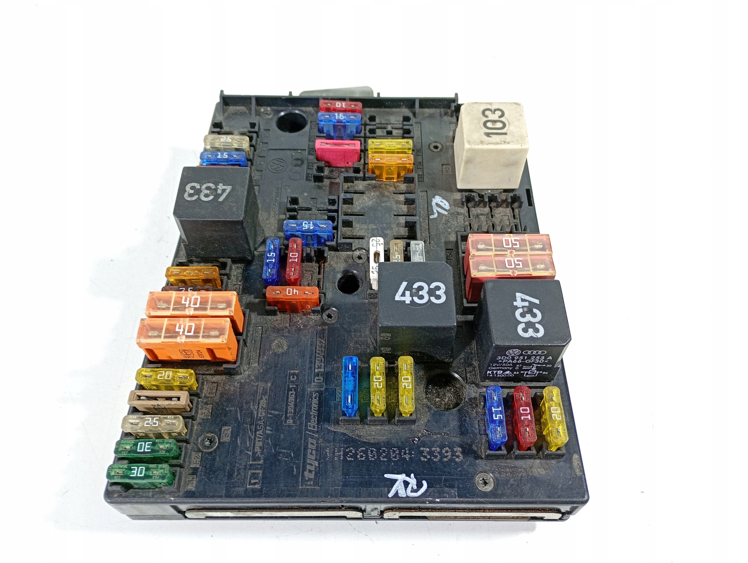 VW CADDY 3 III 04-15 module compartment of fuses