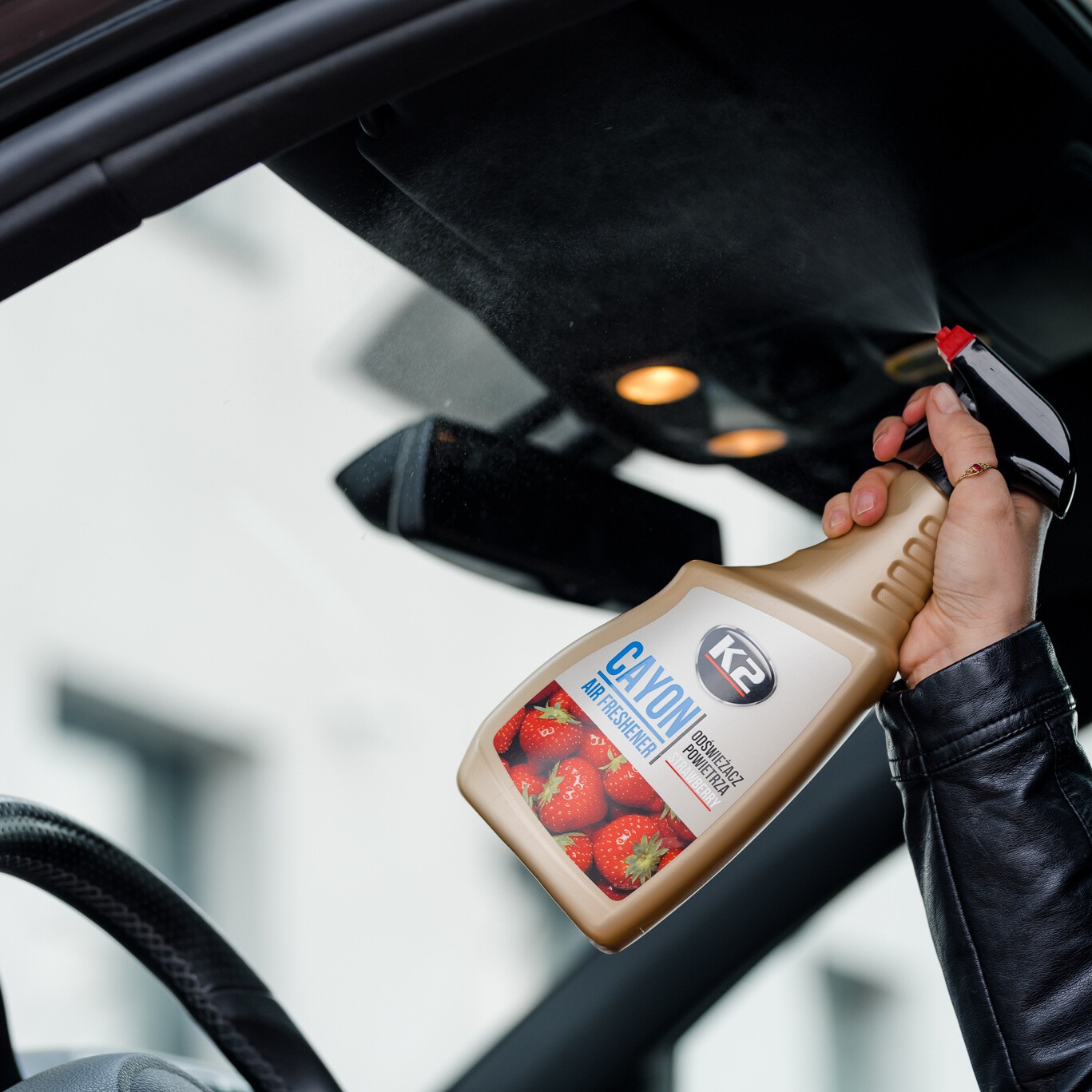 K2 CAYON 700ML ZAPACH ODŚWIEŻACZ POWIETRZA DO SAMOCHODU TRUSKAWKA EAN (GTIN) 5906534009418