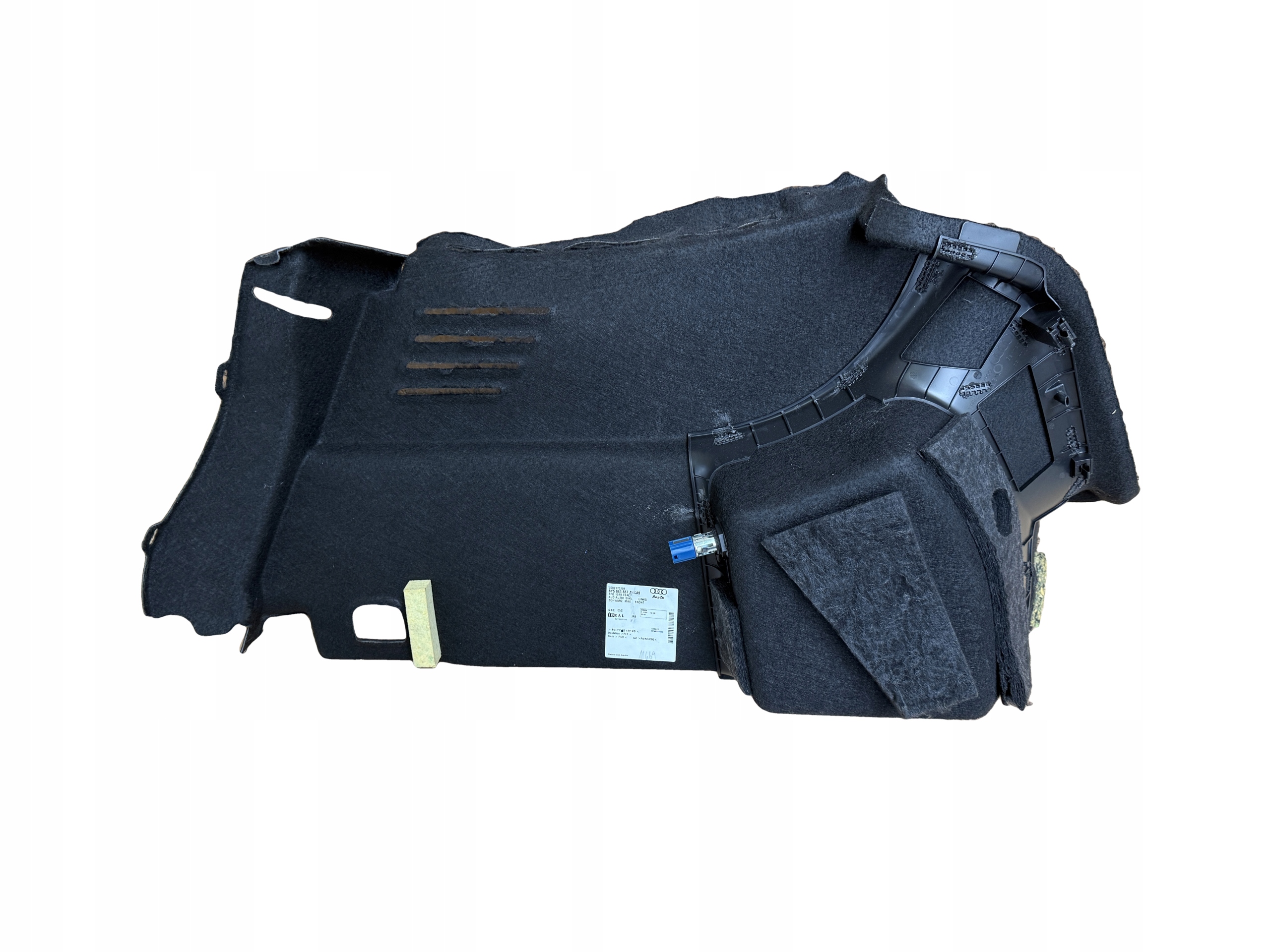 AUDI A3 8Y sedan boot upholstery left 8Y5863887A