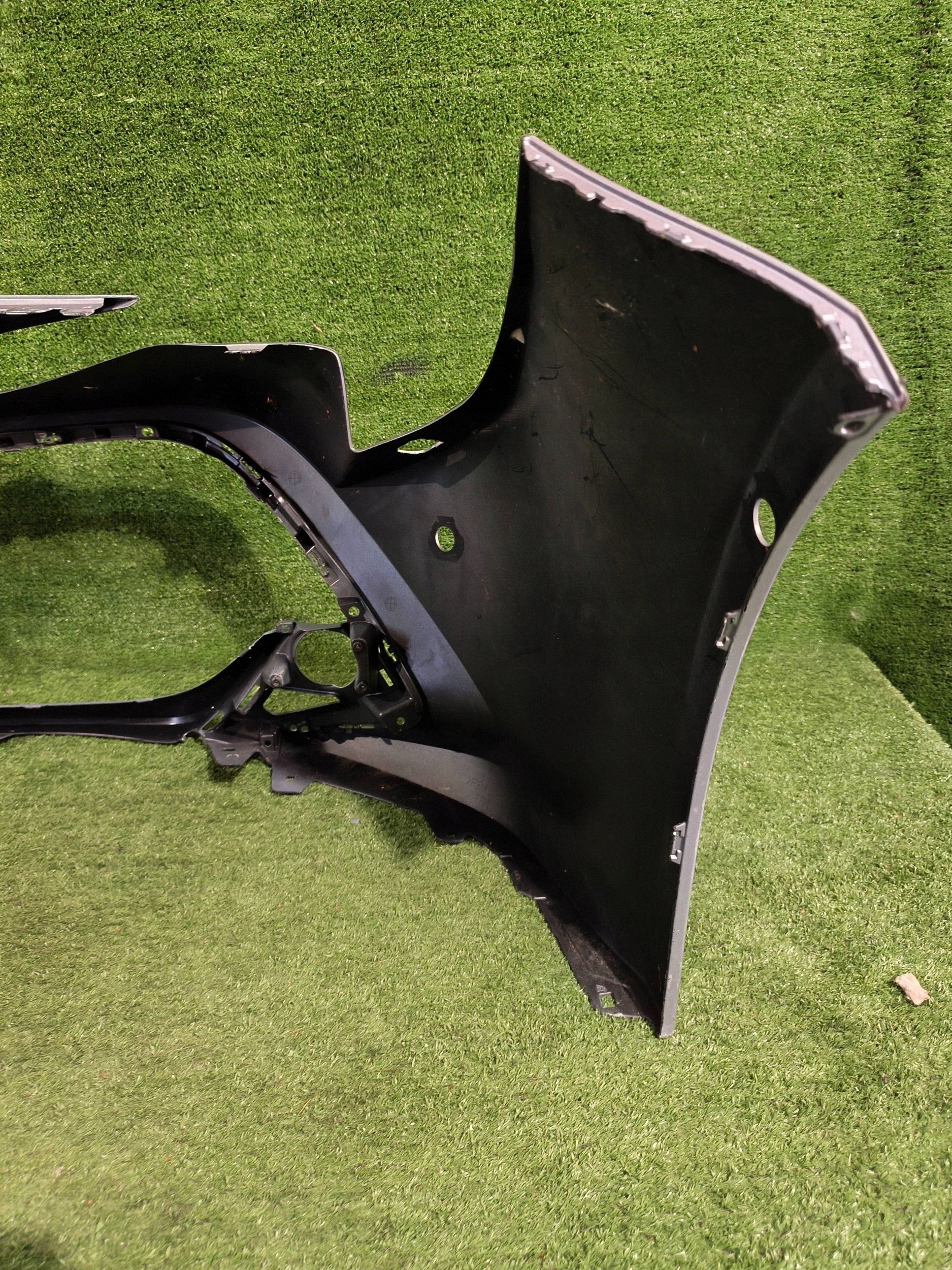 front bumper front TOYOTA COROLLA E21 HB KOMBI NR.Z9049