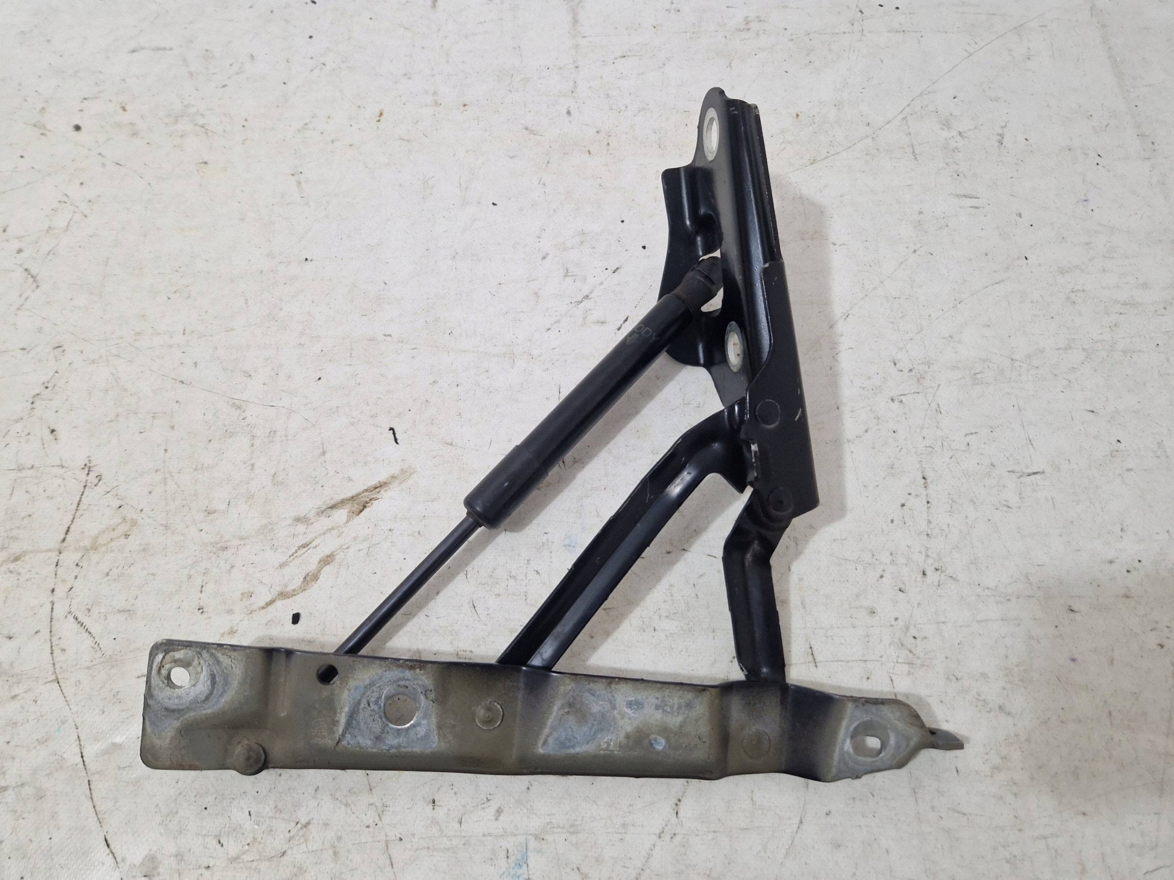 DODGE CHALLENGER 2019- 3.6 right hinge bonnet 04589666AD