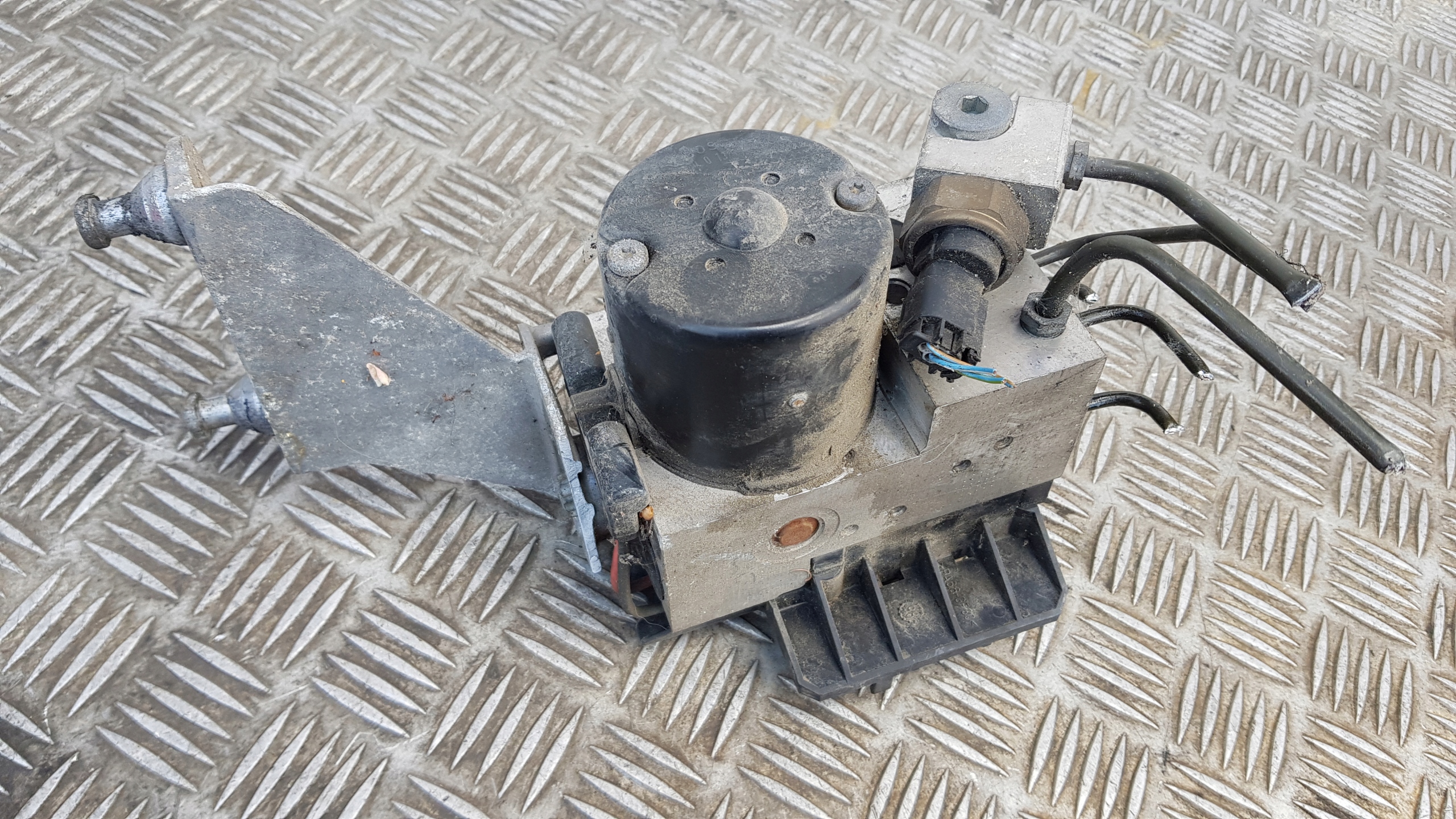 MERCEDES W220 Pompa ABS A0034318012