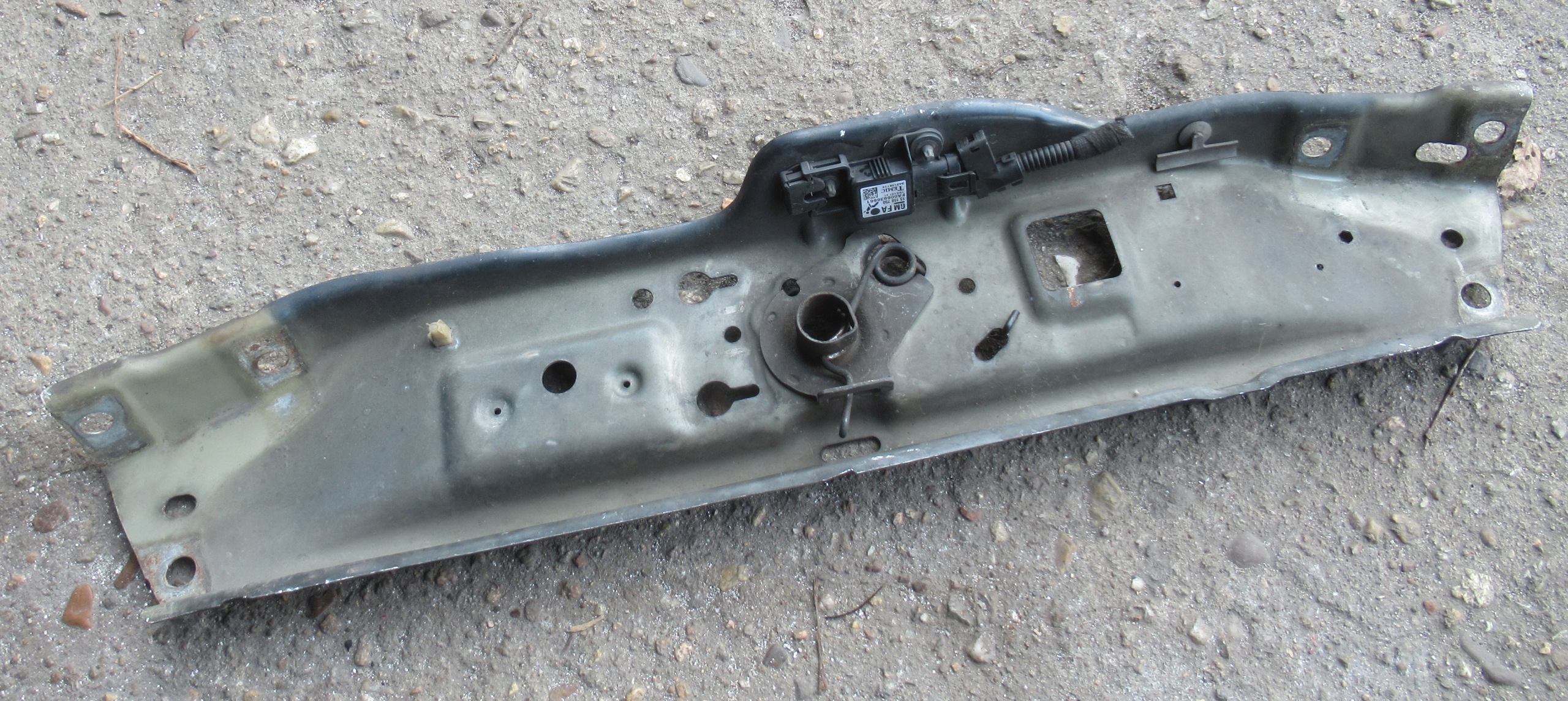 OPEL ASTRA H CABRIO 1.9 CDTI 06R support panel for radiators pillar iron