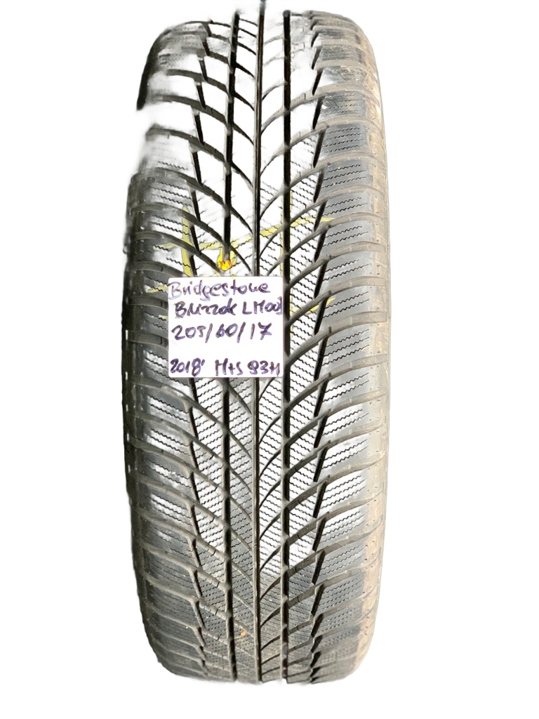 BRIDGESTONE BLIZZAK LM001 205/60R17 2018 ROK 7,5MM