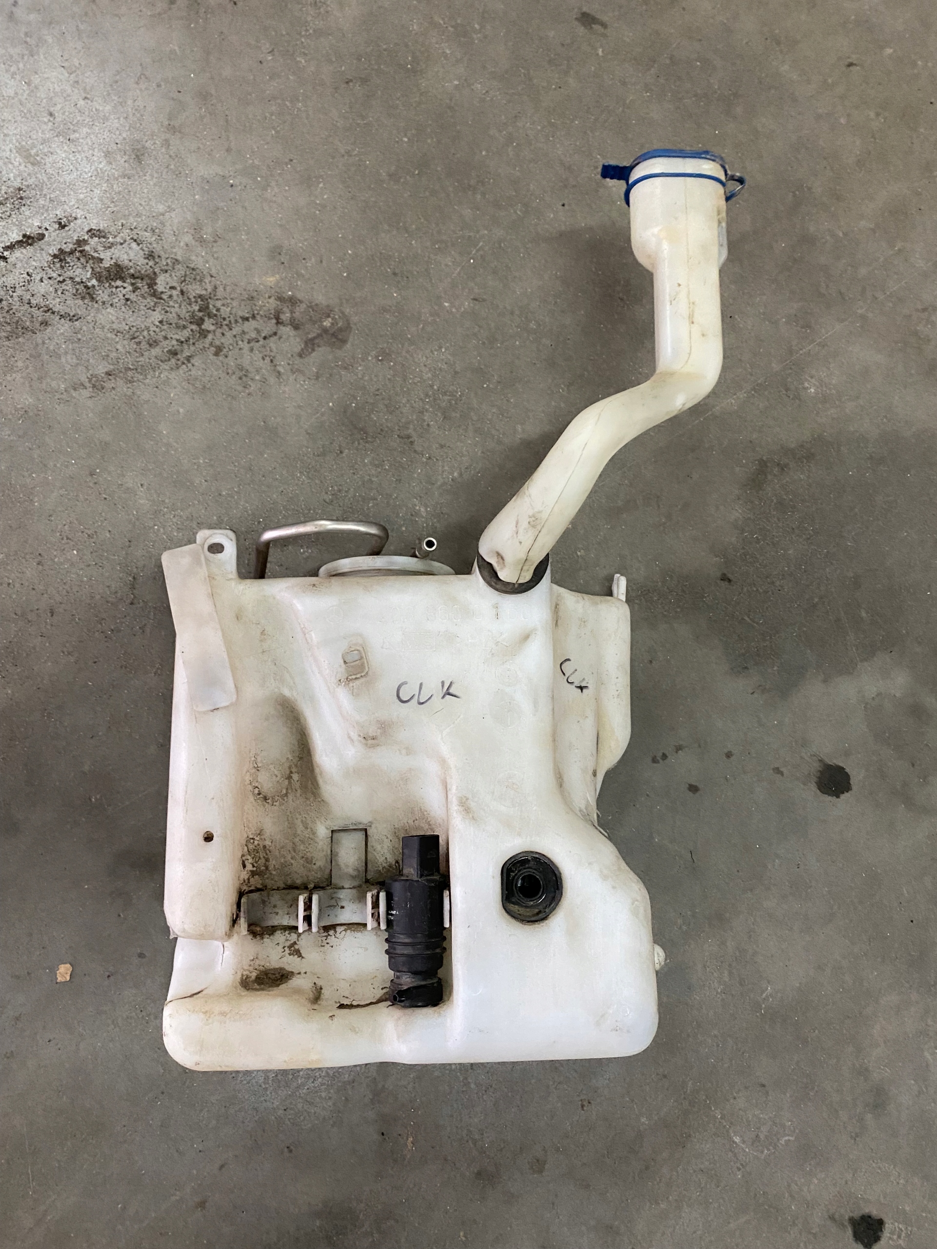 2038600160 - Mercedes CLK W209 бачок омывателя