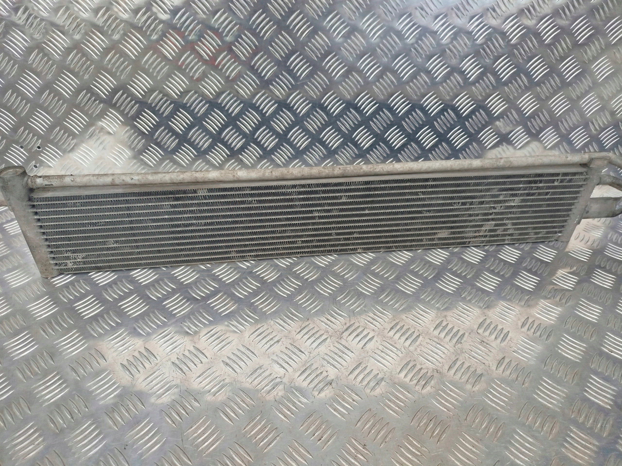 CHŁODNICA CHŁODNICZKA CHŁODZENIA OLEJU SKRZYNI BIEGÓW SCANIA V8 520 Producent części Scania OE