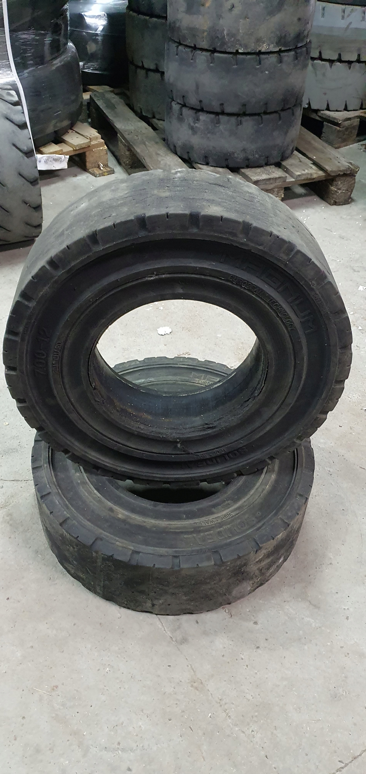 Opona pełna 7.00-12 Solideal masyw Marka Solideal