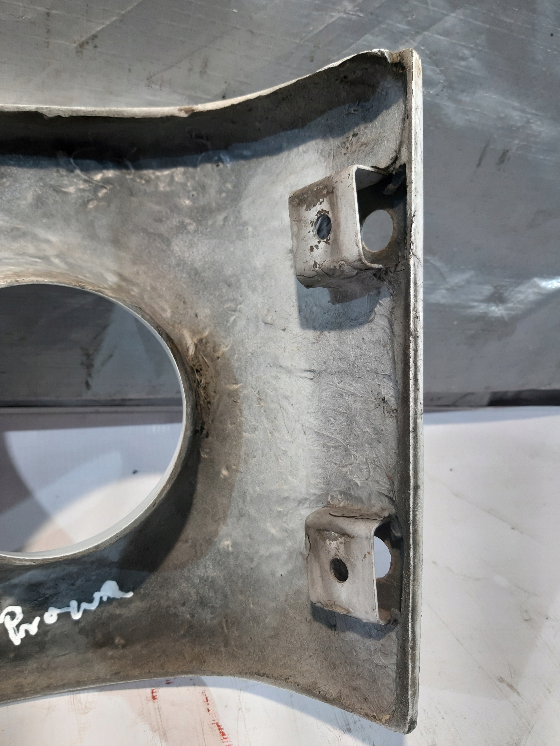 frame OPRAWA bonnet hood lights right front AUTOBUS ISUZU TURQUOISE