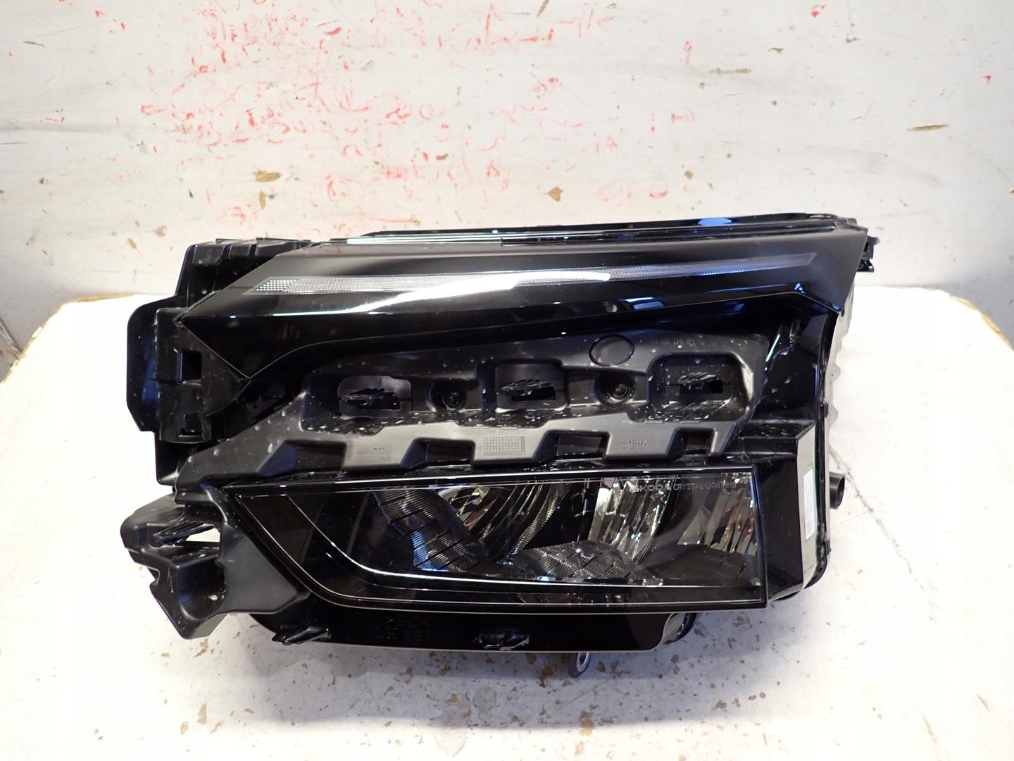 light front front left SKODA ELROQ 2025- FULL LED 5LB941009