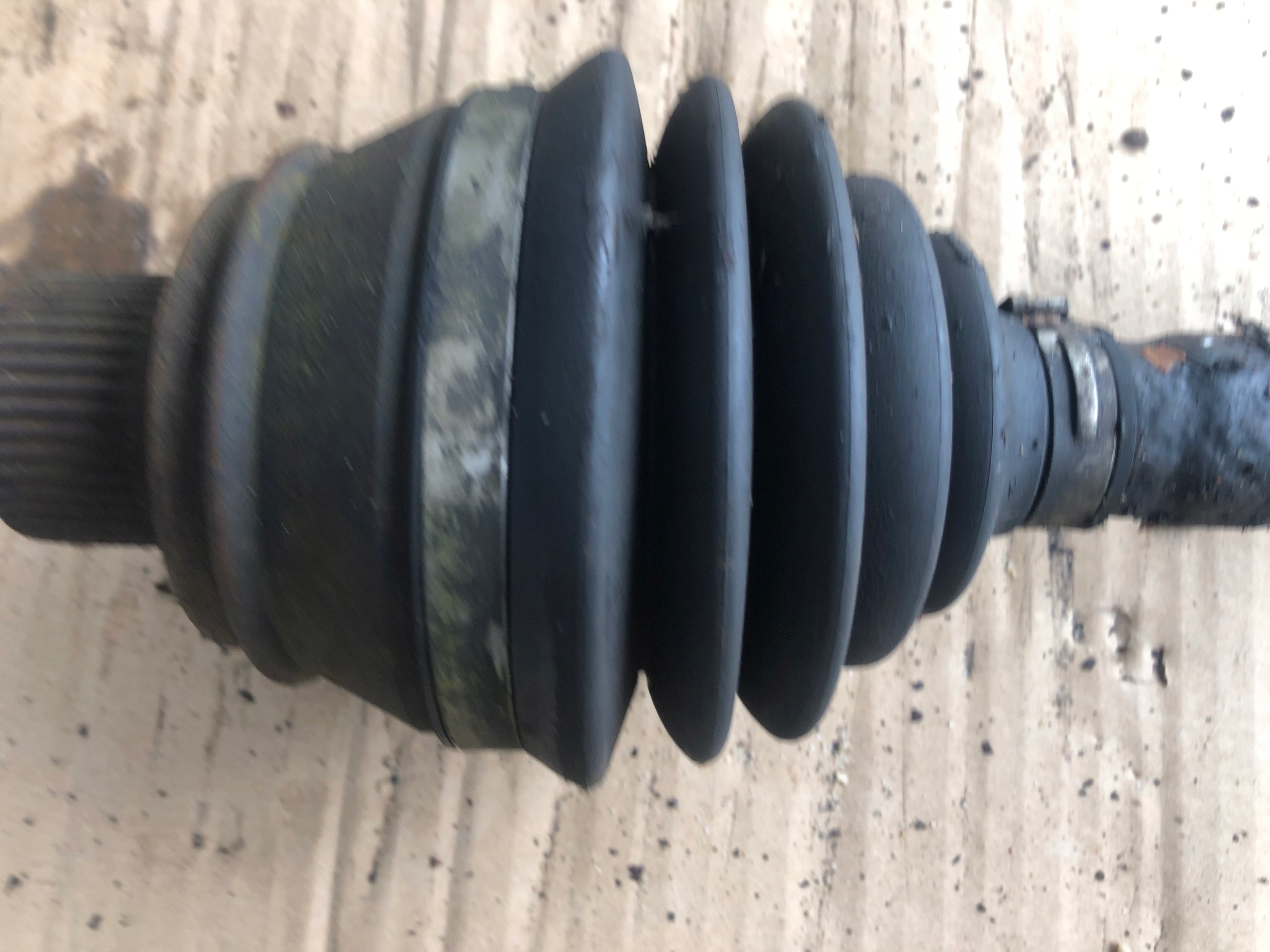semi-axis left right AUDI A4 B8 8K0407271Q