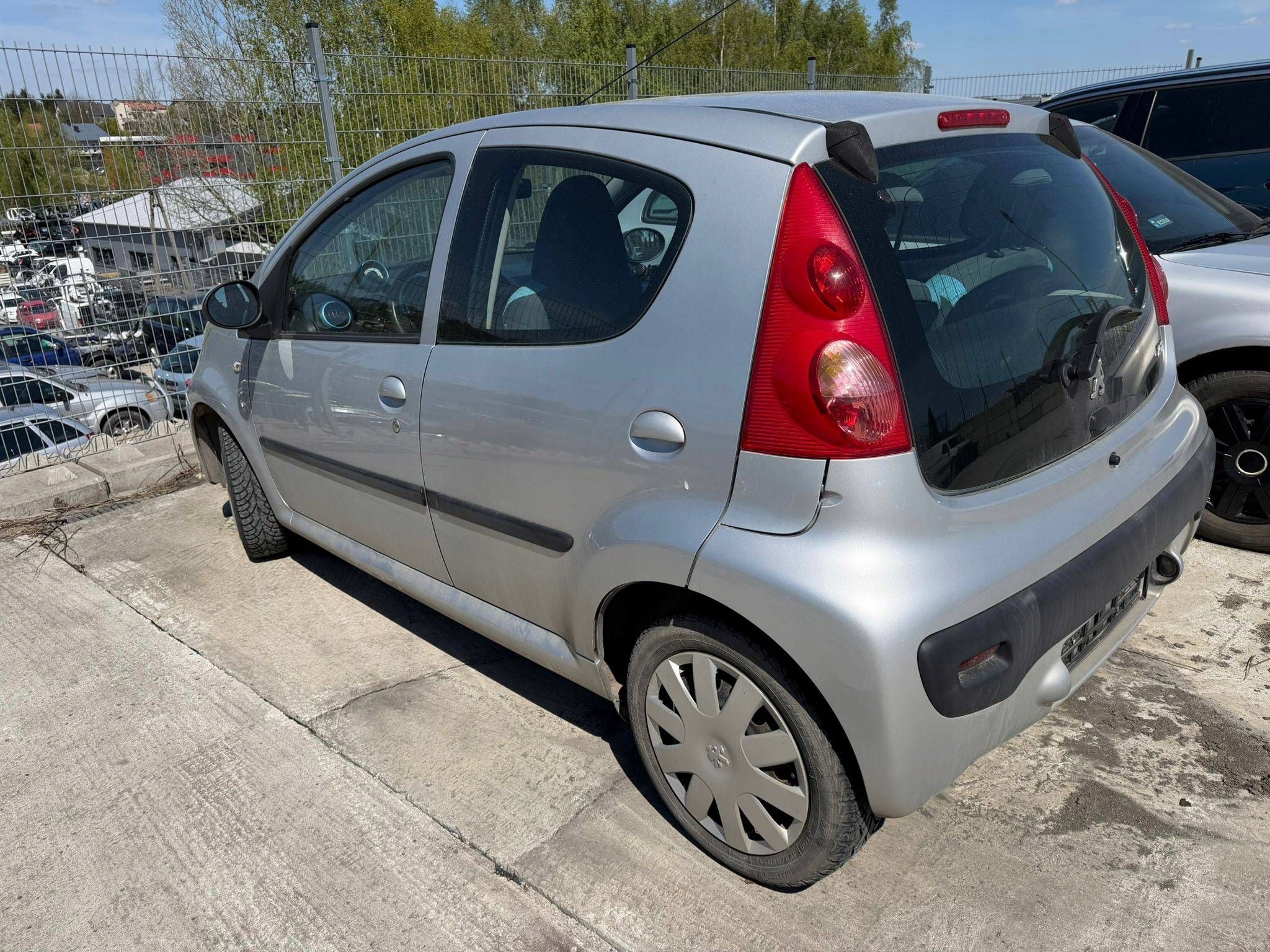 Peugeot 107 light rear part left rear left