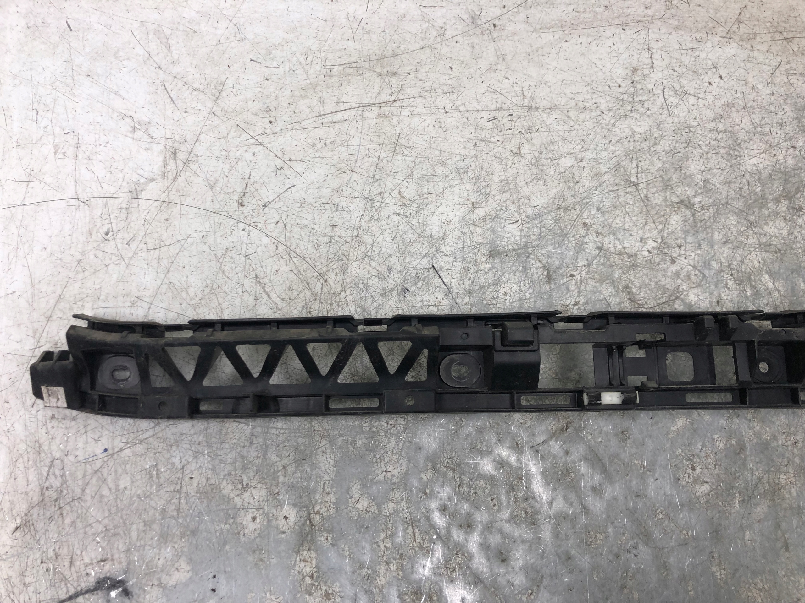 bumper bracket rear part SEAT LEON III HB 5D 5F0807863A