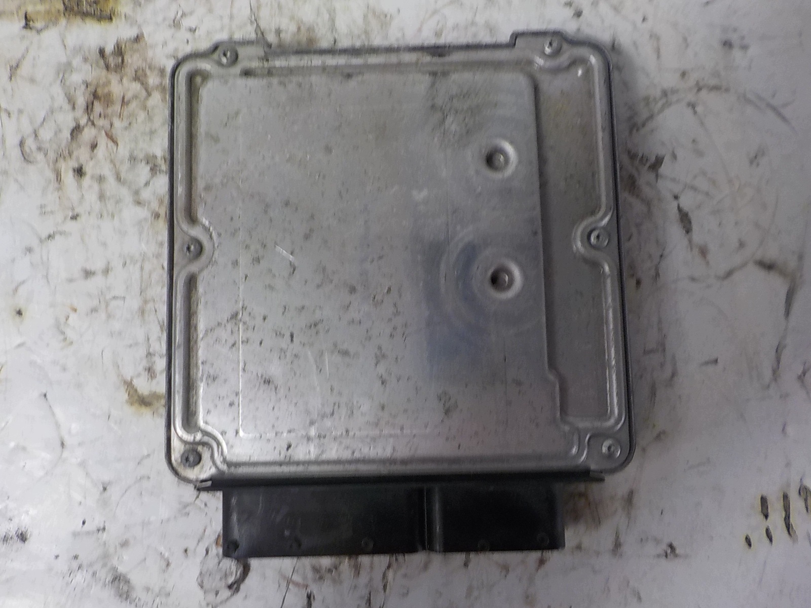 VW GOLF V computer control unit 03G906016FF 0281011905