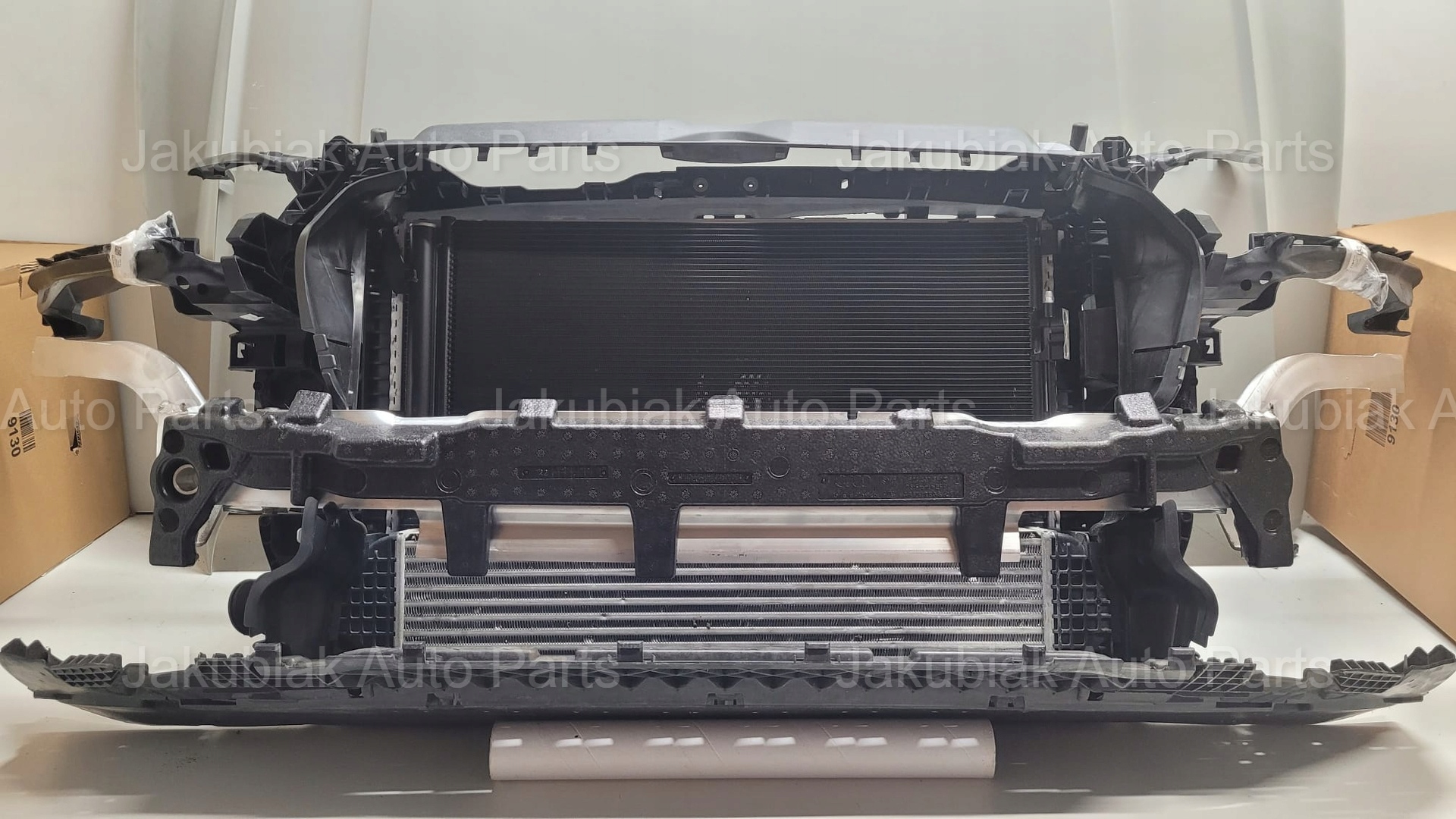 AUDI Q5 80A MASKA ZDERZAK LAMPA PAS PRZEDNI KOMPLETNY PRZÓD FULL LED MATRIX Typ samochodu 4x4/SUV Samochody osobowe