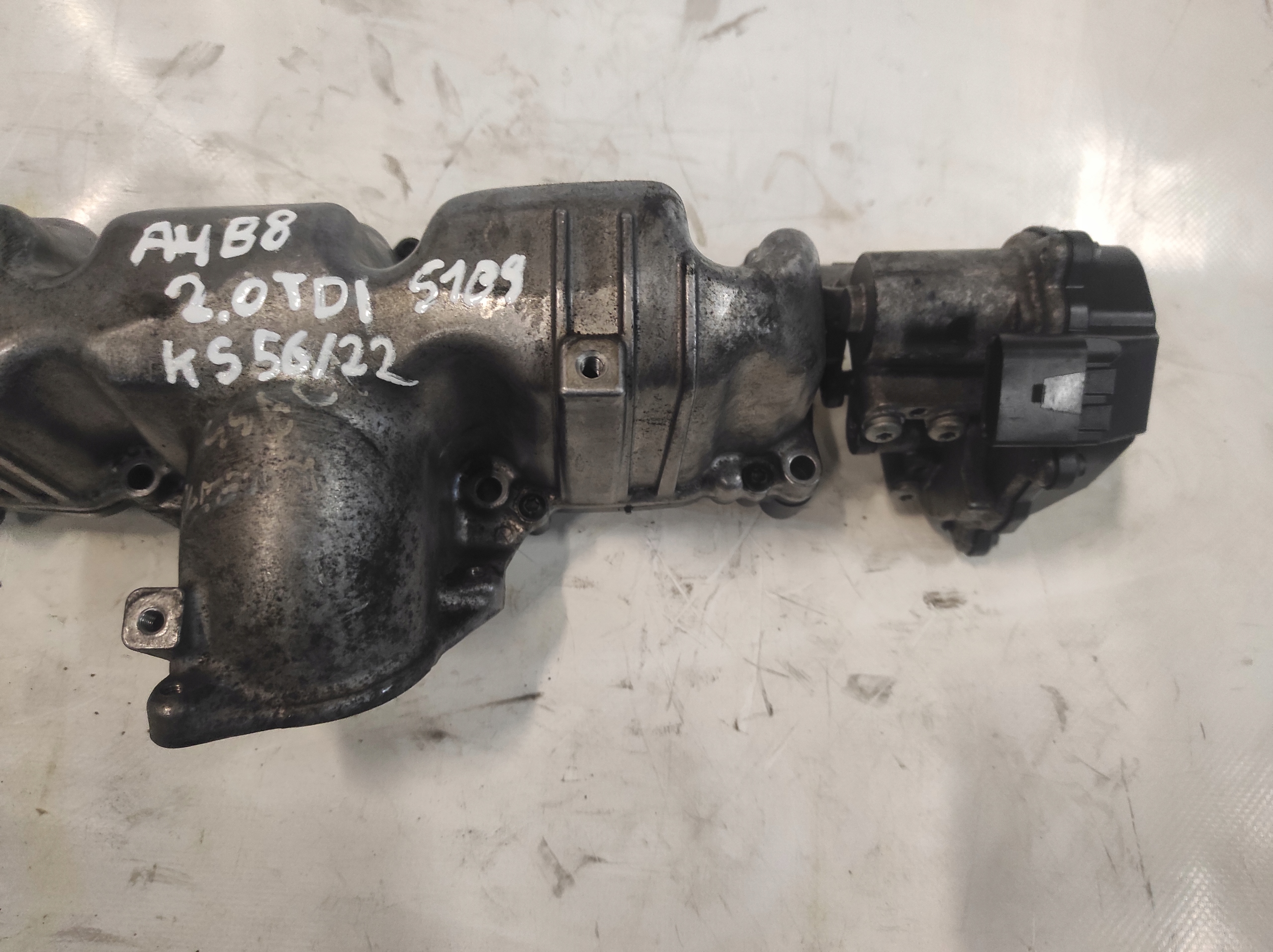 intake manifold regulator KLAP AUDI A4 B8 2.0 TDI