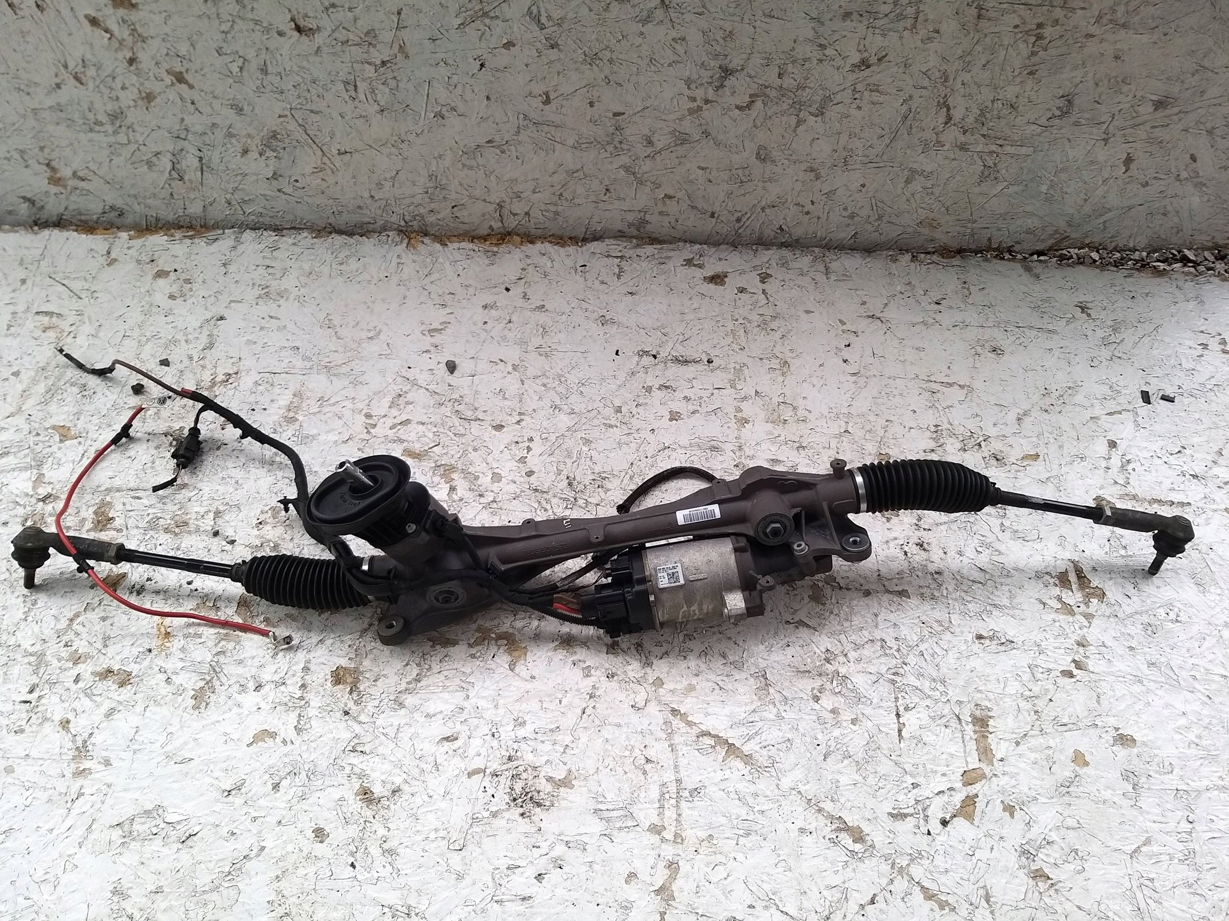 OCTAVIA III GOLF VII LEON III drag rod servo steering control 31TYS KM