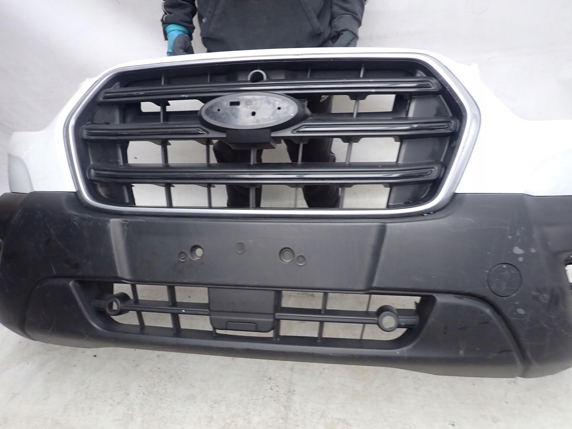 FORD TRANSIT VI 6 LIFT 18-> bumper front front PDC