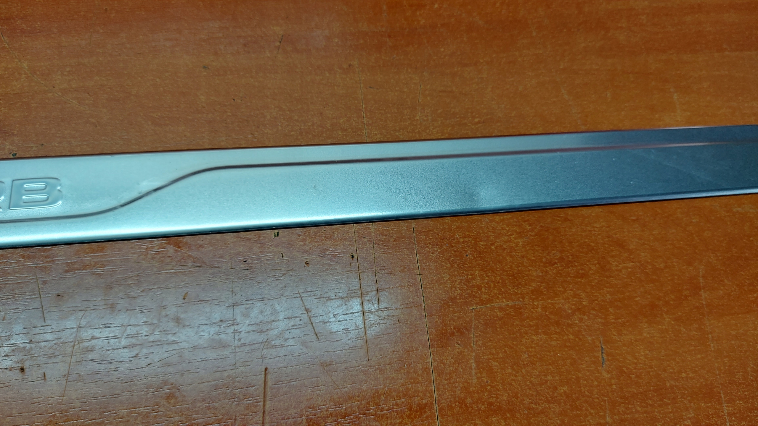 moulding cap threshold CHROM right right front SKODA SUPERB III