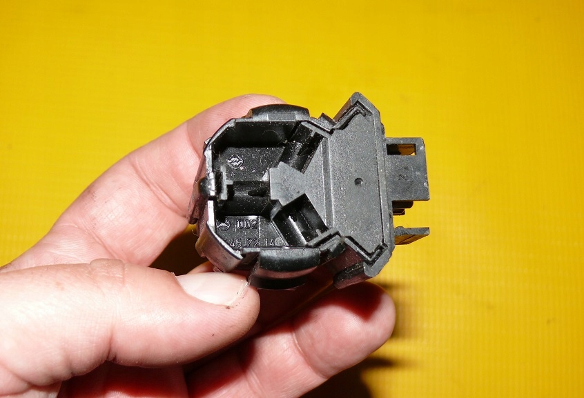 sensor gas KICKDOWN MERCEDES s-class W140 0025452214