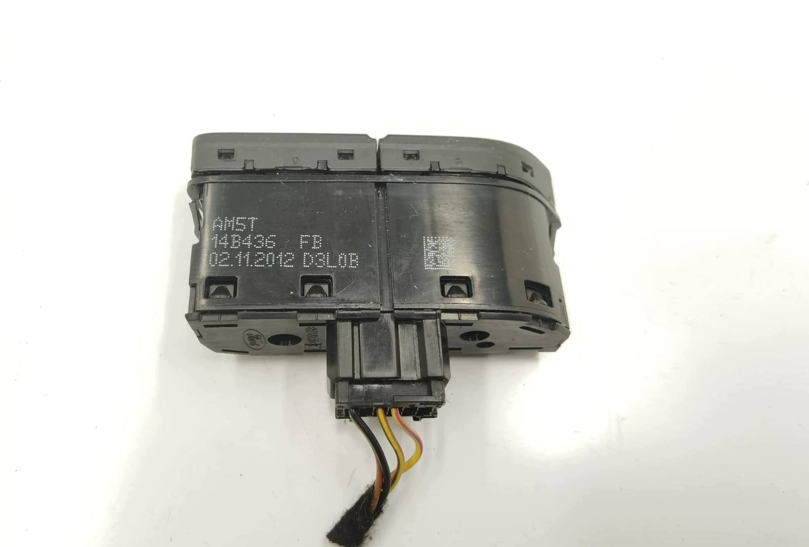 Bouton Ford Focus 3 2013 14B436FB