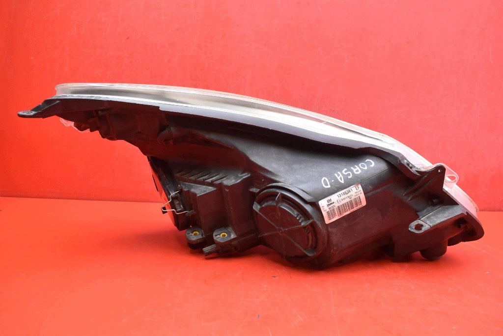 REFLEKTOR left light front EU 13186381 OPEL CORSA D 06-11