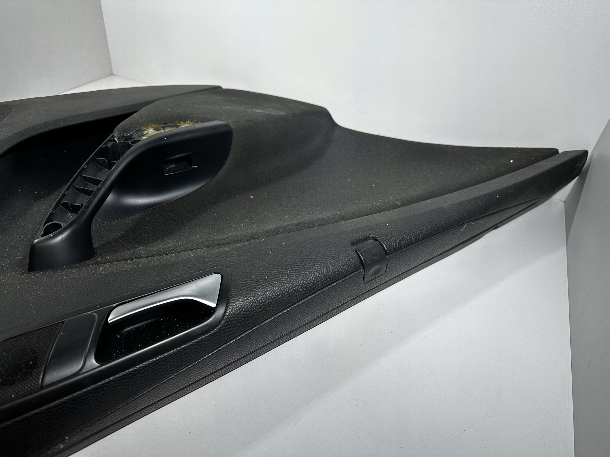 PASSAT B6 бічні двері седан жалюзі ззаду