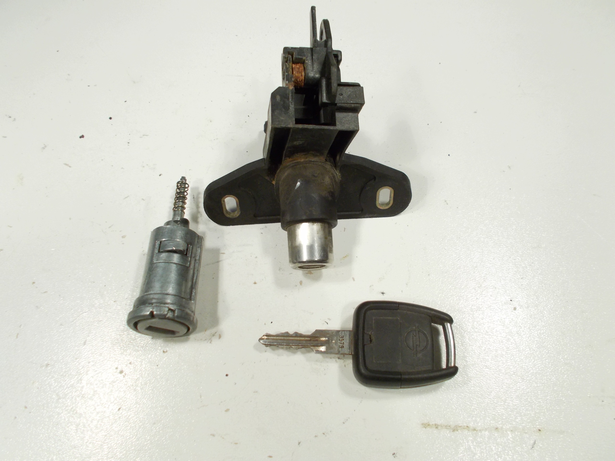 lock POKRYWY bonnet boot ignition key OPEL ZAFIRA A ORYG.