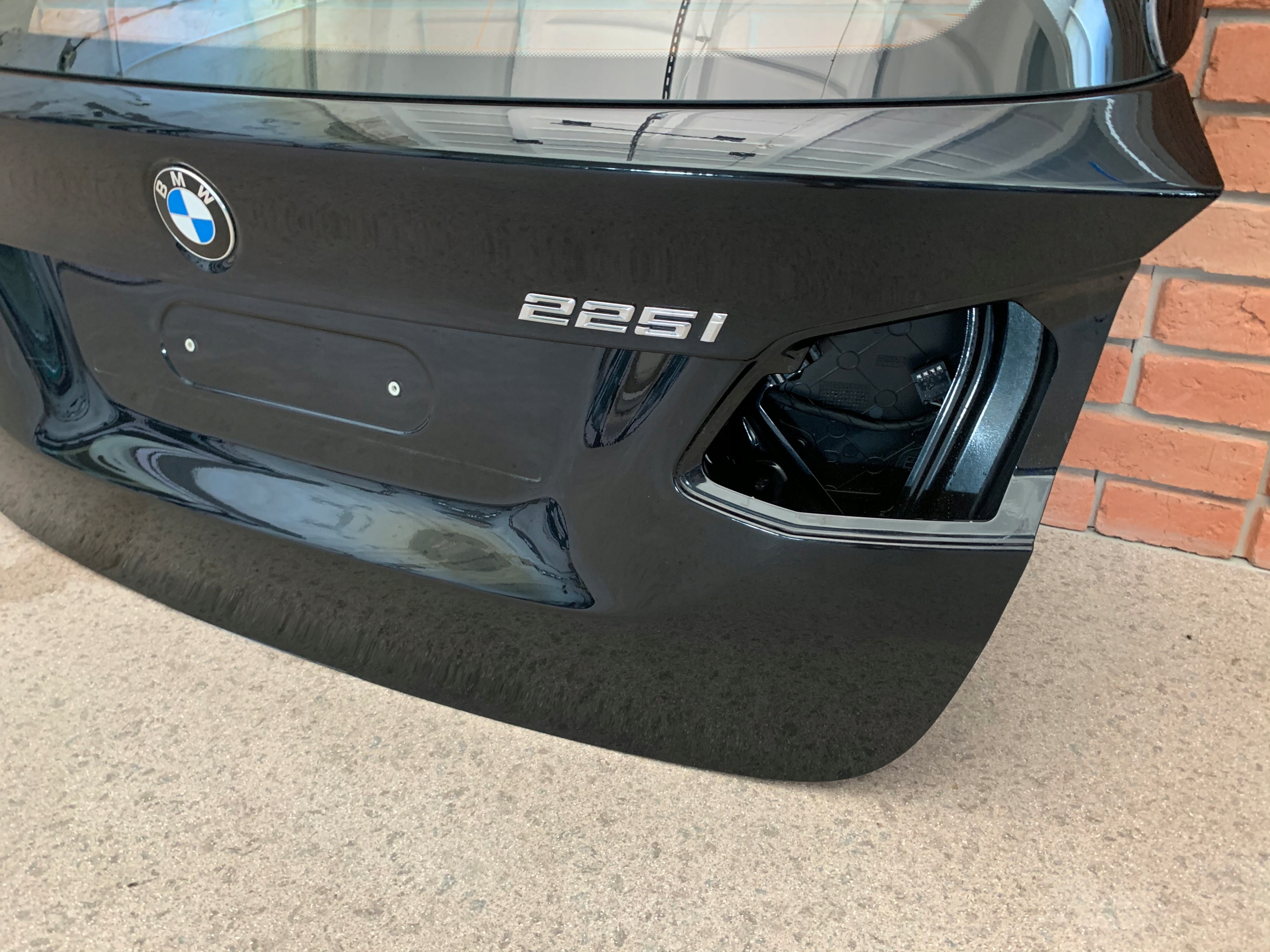 BMW F46 KLAPA BAGAŻNIKA TYŁ KOLOR 475 IDEALNA Numer katalogowy części 41007349447