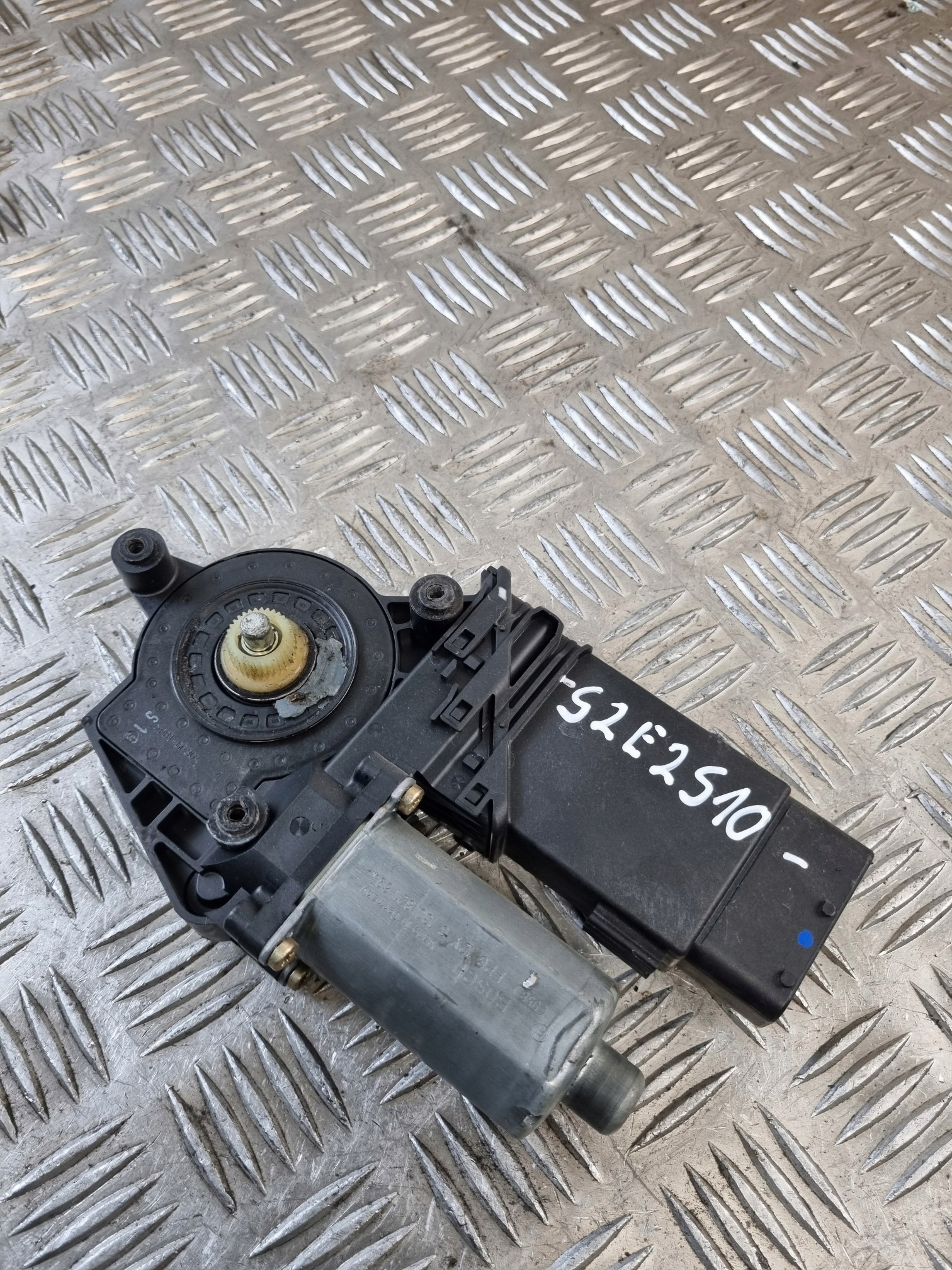 motor fenster rechts vorne VW PASSAT B5 FL