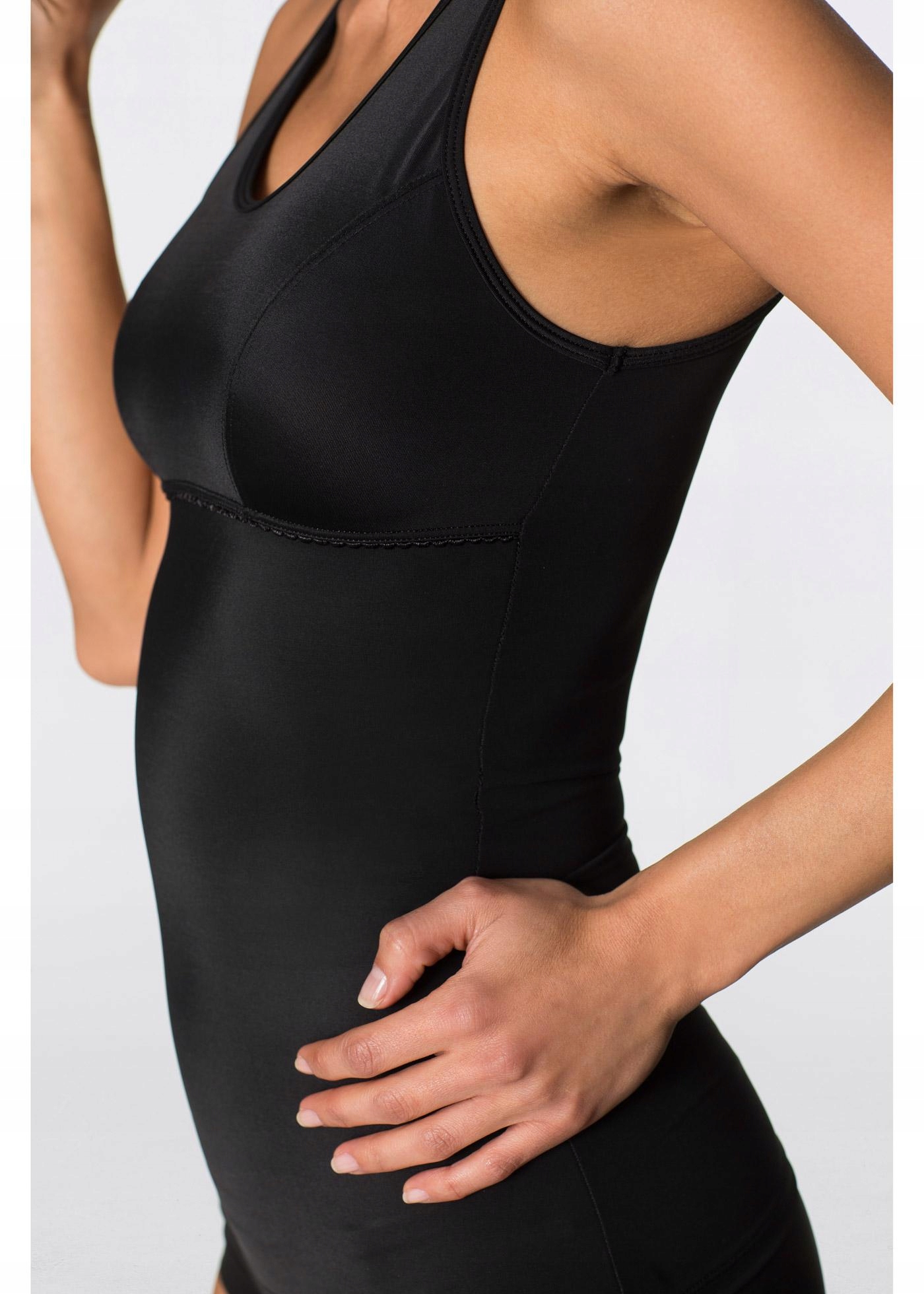 WYSZCZUPLAJĄCY CZARNY 42 2F3H30 BPC TOP Rozmiar 42